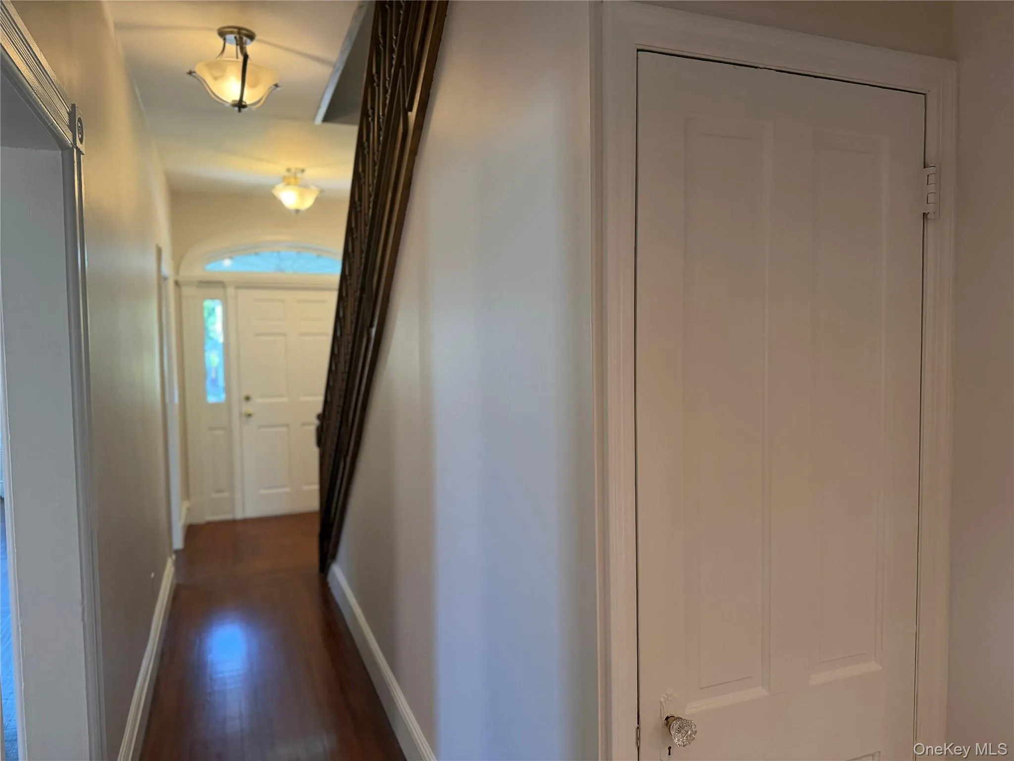 13 Walnut Street, Oyster Bay, NY, 3 Bedrooms Bedrooms, 8 Rooms Rooms,2 BathroomsBathrooms,Residential Lease,For Rent,Walnut,0,1026754 13 Walnut Street, Oyster Bay, NY, 3 Bedrooms Bedrooms, 8 Rooms Rooms,2 BathroomsBathrooms,Residential Lease,For Rent,Walnut,0,1026754