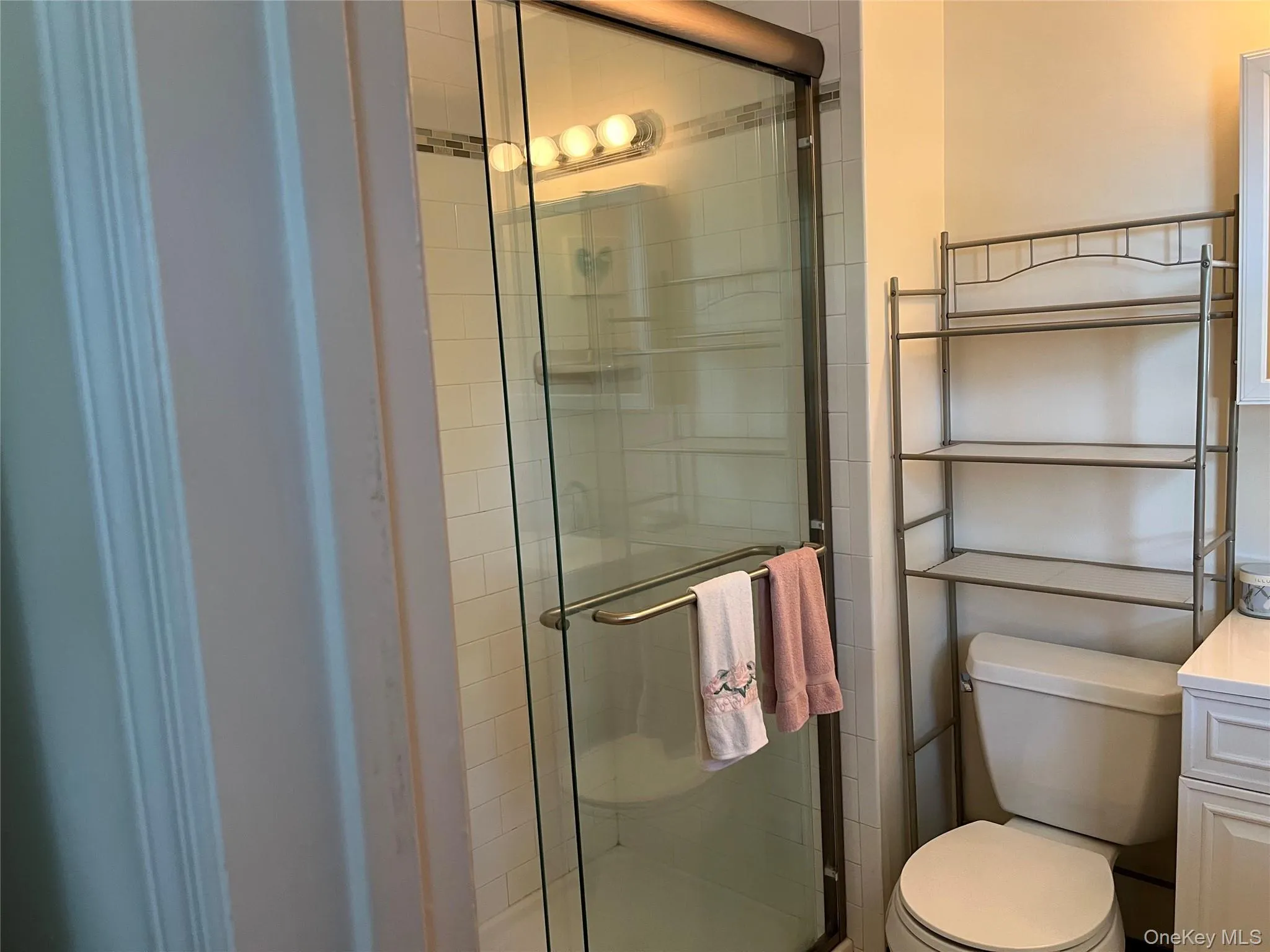 15 Cedar Street, Babylon, NY, 2 Bedrooms Bedrooms, 6 Rooms Rooms,2 BathroomsBathrooms,Residential,For Rent,Cedar,0,1026763 15 Cedar Street, Babylon, NY, 2 Bedrooms Bedrooms, 6 Rooms Rooms,2 BathroomsBathrooms,Residential,For Rent,Cedar,0,1026763