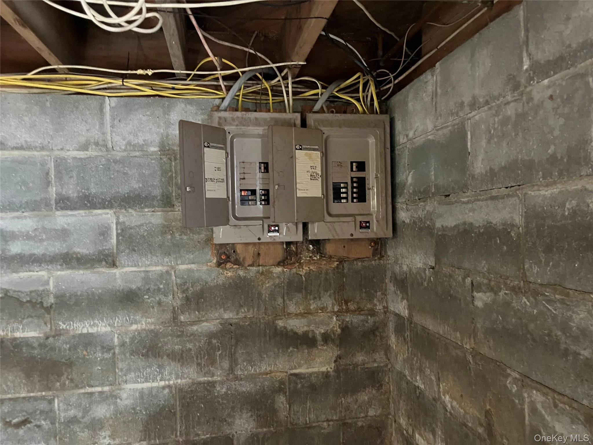 15 Cedar Street, Babylon, NY, 2 Bedrooms Bedrooms, 6 Rooms Rooms,2 BathroomsBathrooms,Residential,For Rent,Cedar,0,1026763 15 Cedar Street, Babylon, NY, 2 Bedrooms Bedrooms, 6 Rooms Rooms,2 BathroomsBathrooms,Residential,For Rent,Cedar,0,1026763