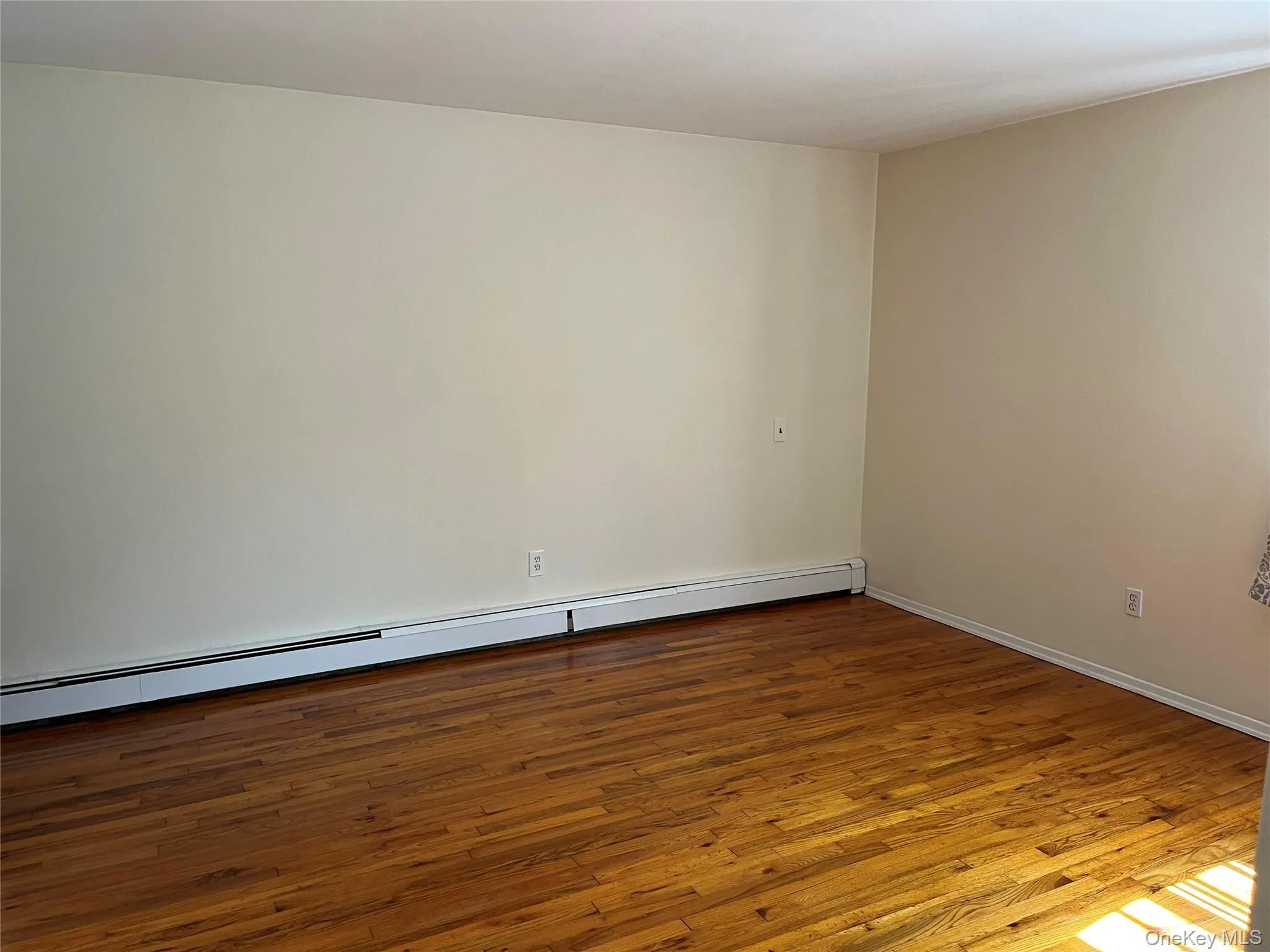 15 Cedar Street, Babylon, NY, 2 Bedrooms Bedrooms, 6 Rooms Rooms,2 BathroomsBathrooms,Residential,For Rent,Cedar,0,1026763 15 Cedar Street, Babylon, NY, 2 Bedrooms Bedrooms, 6 Rooms Rooms,2 BathroomsBathrooms,Residential,For Rent,Cedar,0,1026763