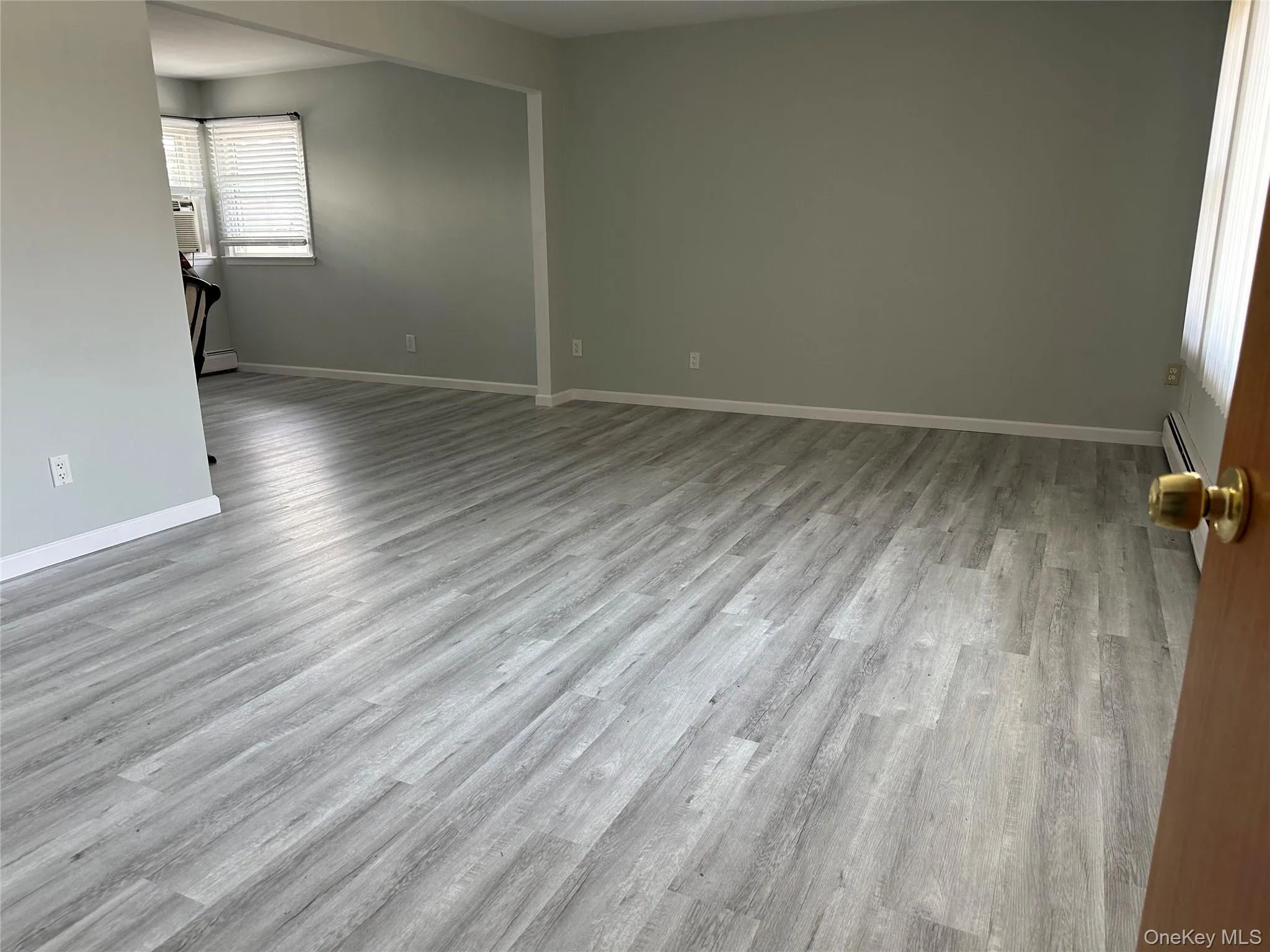 345 Travis Avenue, Hempstead, NY, 3 Bedrooms Bedrooms, 6 Rooms Rooms,1 BathroomBathrooms,Residential Lease,For Rent,Travis,0,1026768 345 Travis Avenue, Hempstead, NY, 3 Bedrooms Bedrooms, 6 Rooms Rooms,1 BathroomBathrooms,Residential Lease,For Rent,Travis,0,1026768