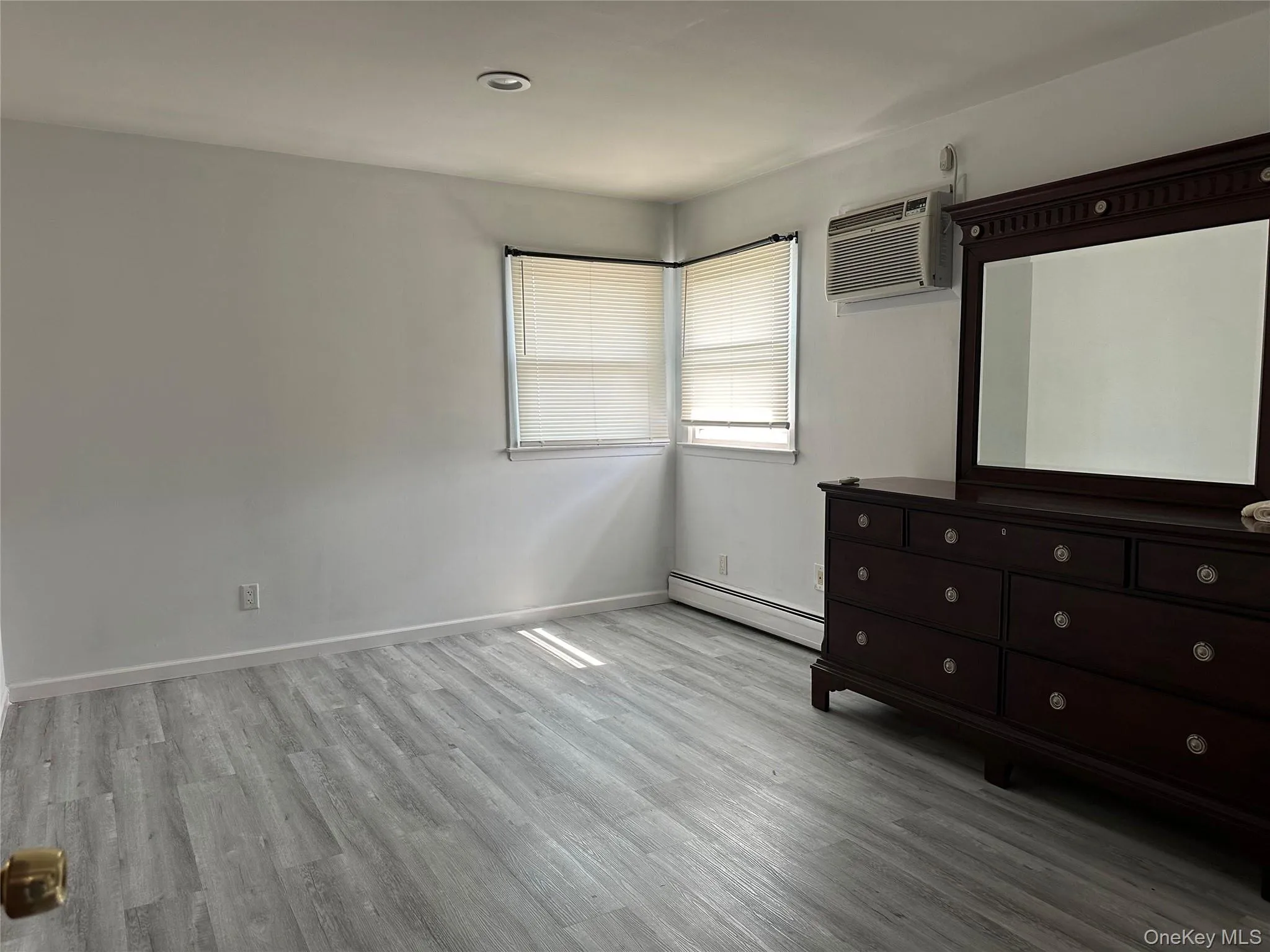 345 Travis Avenue, Hempstead, NY, 3 Bedrooms Bedrooms, 6 Rooms Rooms,1 BathroomBathrooms,Residential Lease,For Rent,Travis,0,1026768 345 Travis Avenue, Hempstead, NY, 3 Bedrooms Bedrooms, 6 Rooms Rooms,1 BathroomBathrooms,Residential Lease,For Rent,Travis,0,1026768