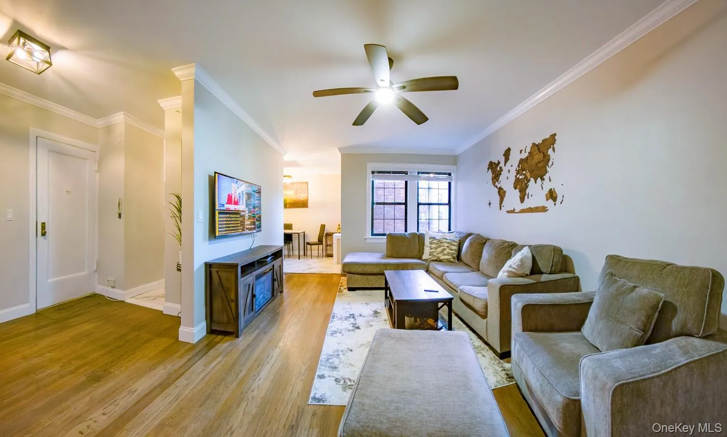 23 Old Mamaroneck Road, White Plains, NY, 1 Bedroom Bedrooms, 5 Rooms Rooms,1 BathroomBathrooms,Residential Lease,For Rent,Old Mamaroneck,0,1026769 23 Old Mamaroneck Road, White Plains, NY, 1 Bedroom Bedrooms, 5 Rooms Rooms,1 BathroomBathrooms,Residential Lease,For Rent,Old Mamaroneck,0,1026769