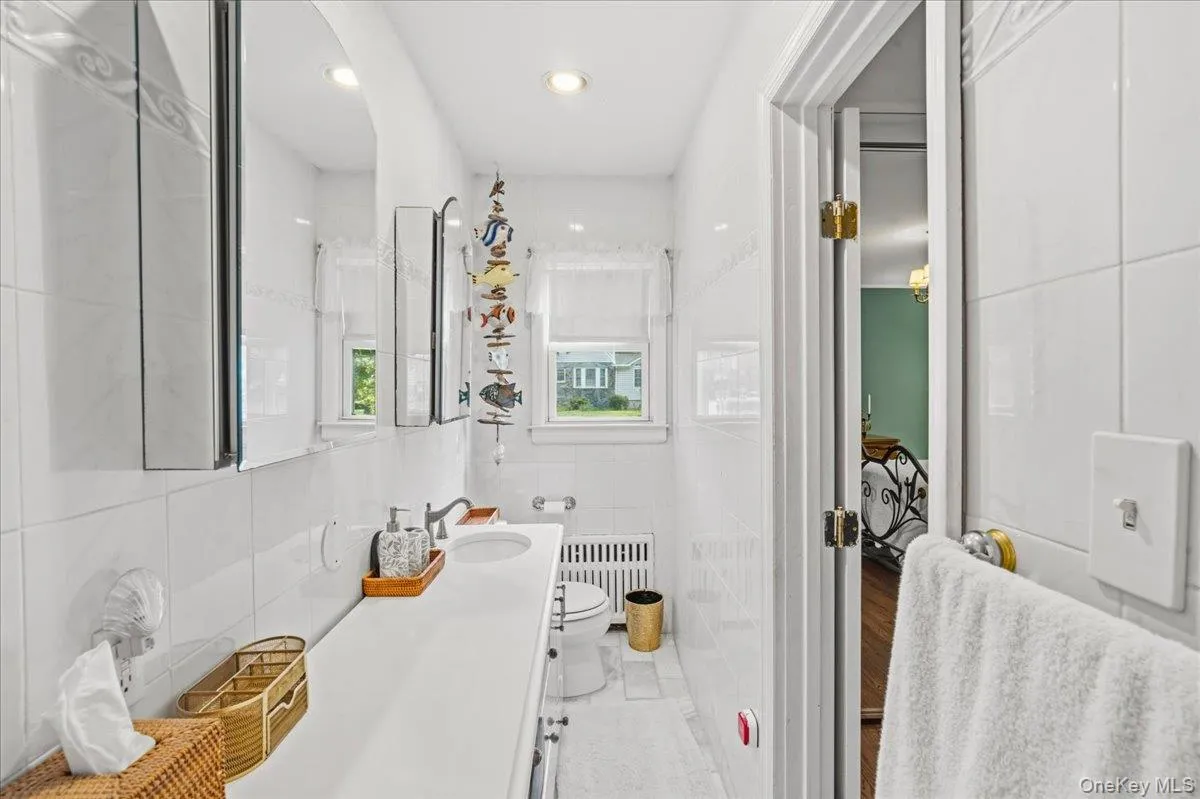 2154 Marion Avenue, Hempstead, NY, 3 Bedrooms Bedrooms, 7 Rooms Rooms,2 BathroomsBathrooms,Residential,For Rent,Marion,0,1026770 2154 Marion Avenue, Hempstead, NY, 3 Bedrooms Bedrooms, 7 Rooms Rooms,2 BathroomsBathrooms,Residential,For Rent,Marion,0,1026770