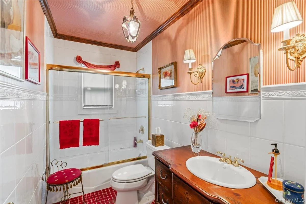 2154 Marion Avenue, Hempstead, NY, 3 Bedrooms Bedrooms, 7 Rooms Rooms,2 BathroomsBathrooms,Residential,For Rent,Marion,0,1026770 2154 Marion Avenue, Hempstead, NY, 3 Bedrooms Bedrooms, 7 Rooms Rooms,2 BathroomsBathrooms,Residential,For Rent,Marion,0,1026770