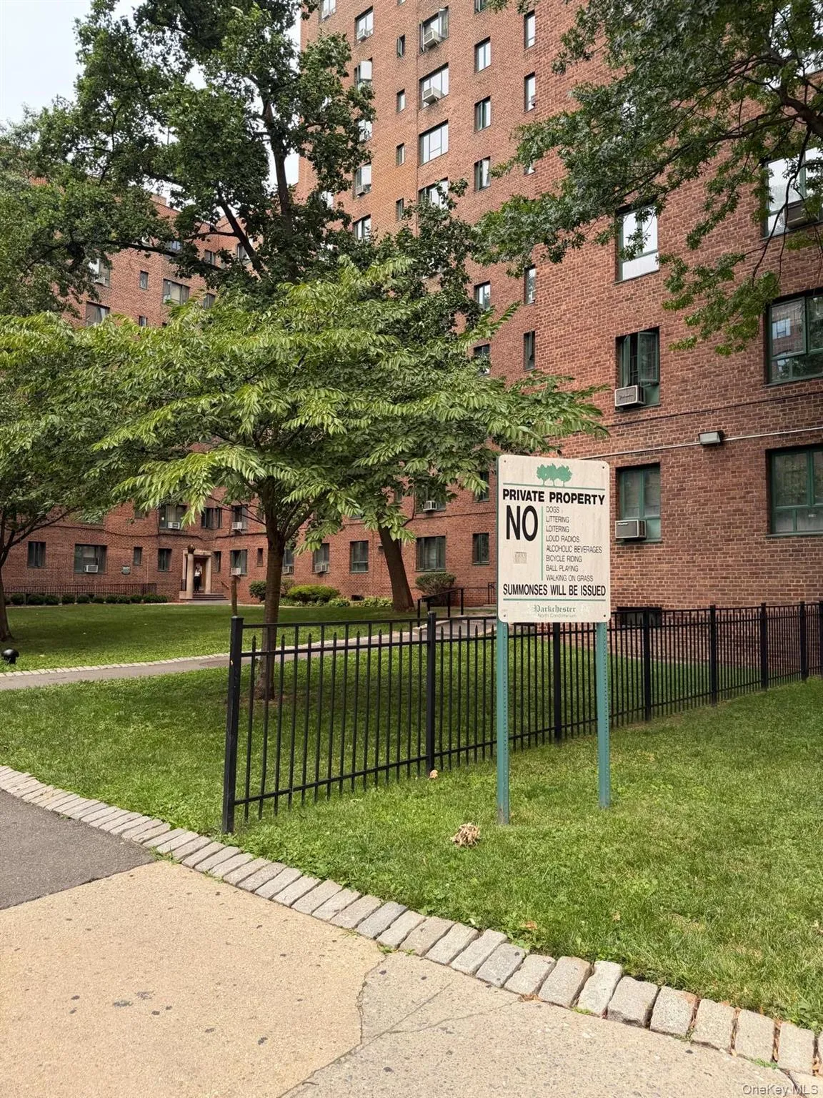 1605 Metropolitan Avenue, New York, NY, 3 Bedrooms Bedrooms, 5 Rooms Rooms,1 BathroomBathrooms,Residential,For Rent,Metropolitan,0,1026771 1605 Metropolitan Avenue, New York, NY, 3 Bedrooms Bedrooms, 5 Rooms Rooms,1 BathroomBathrooms,Residential,For Rent,Metropolitan,0,1026771