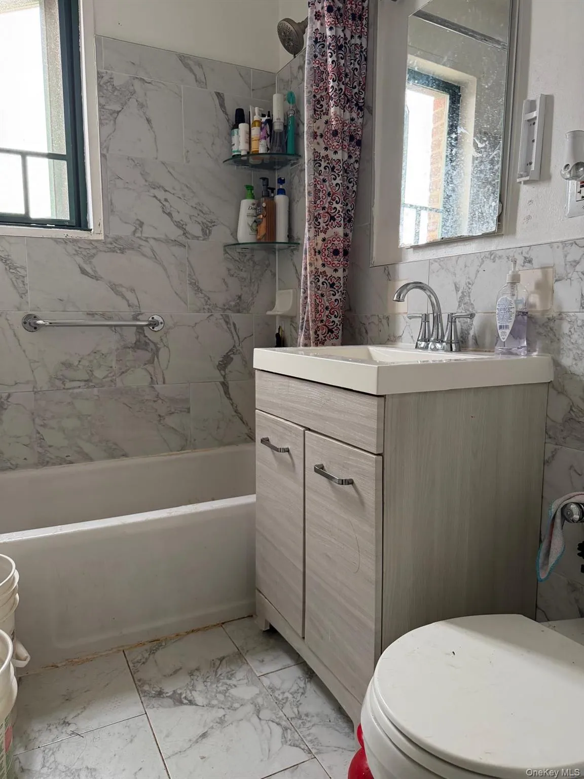 1605 Metropolitan Avenue, New York, NY, 3 Bedrooms Bedrooms, 5 Rooms Rooms,1 BathroomBathrooms,Residential,For Rent,Metropolitan,0,1026771 1605 Metropolitan Avenue, New York, NY, 3 Bedrooms Bedrooms, 5 Rooms Rooms,1 BathroomBathrooms,Residential,For Rent,Metropolitan,0,1026771