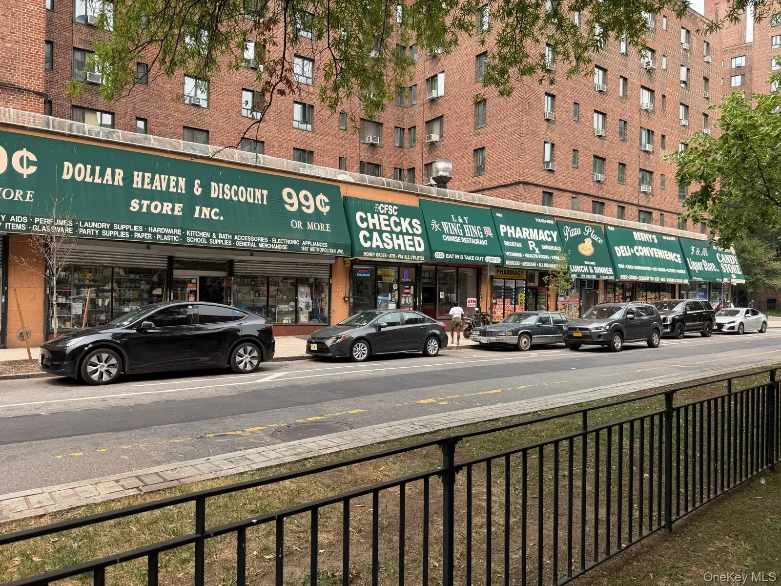 1605 Metropolitan Avenue, New York, NY, 3 Bedrooms Bedrooms, 5 Rooms Rooms,1 BathroomBathrooms,Residential,For Rent,Metropolitan,0,1026771 1605 Metropolitan Avenue, New York, NY, 3 Bedrooms Bedrooms, 5 Rooms Rooms,1 BathroomBathrooms,Residential,For Rent,Metropolitan,0,1026771