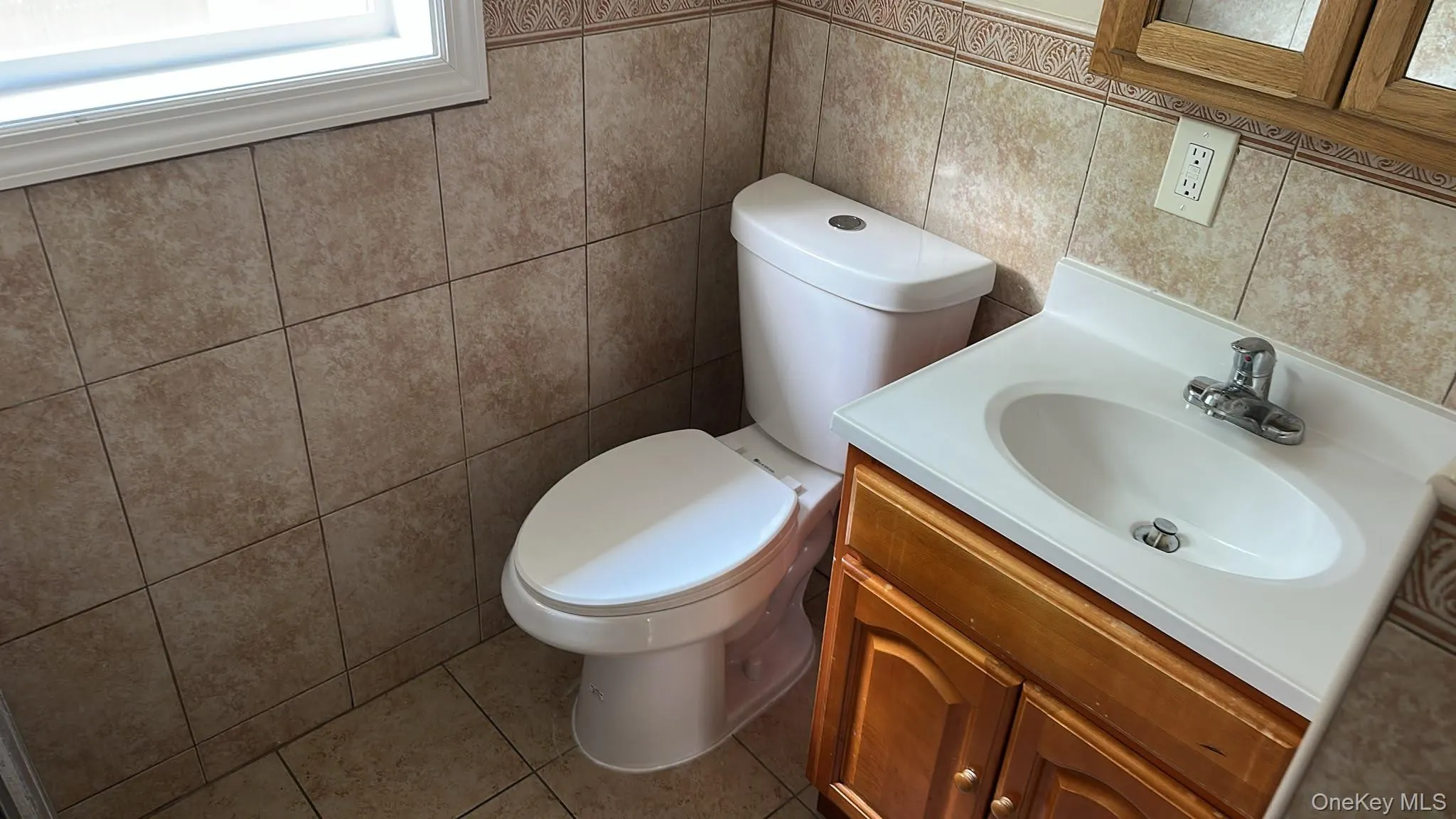 28 Stowe, Hempstead, NY, 3 Bedrooms Bedrooms, 5 Rooms Rooms,1 BathroomBathrooms,Residential Lease,For Rent,Stowe,0,1026772 28 Stowe, Hempstead, NY, 3 Bedrooms Bedrooms, 5 Rooms Rooms,1 BathroomBathrooms,Residential Lease,For Rent,Stowe,0,1026772