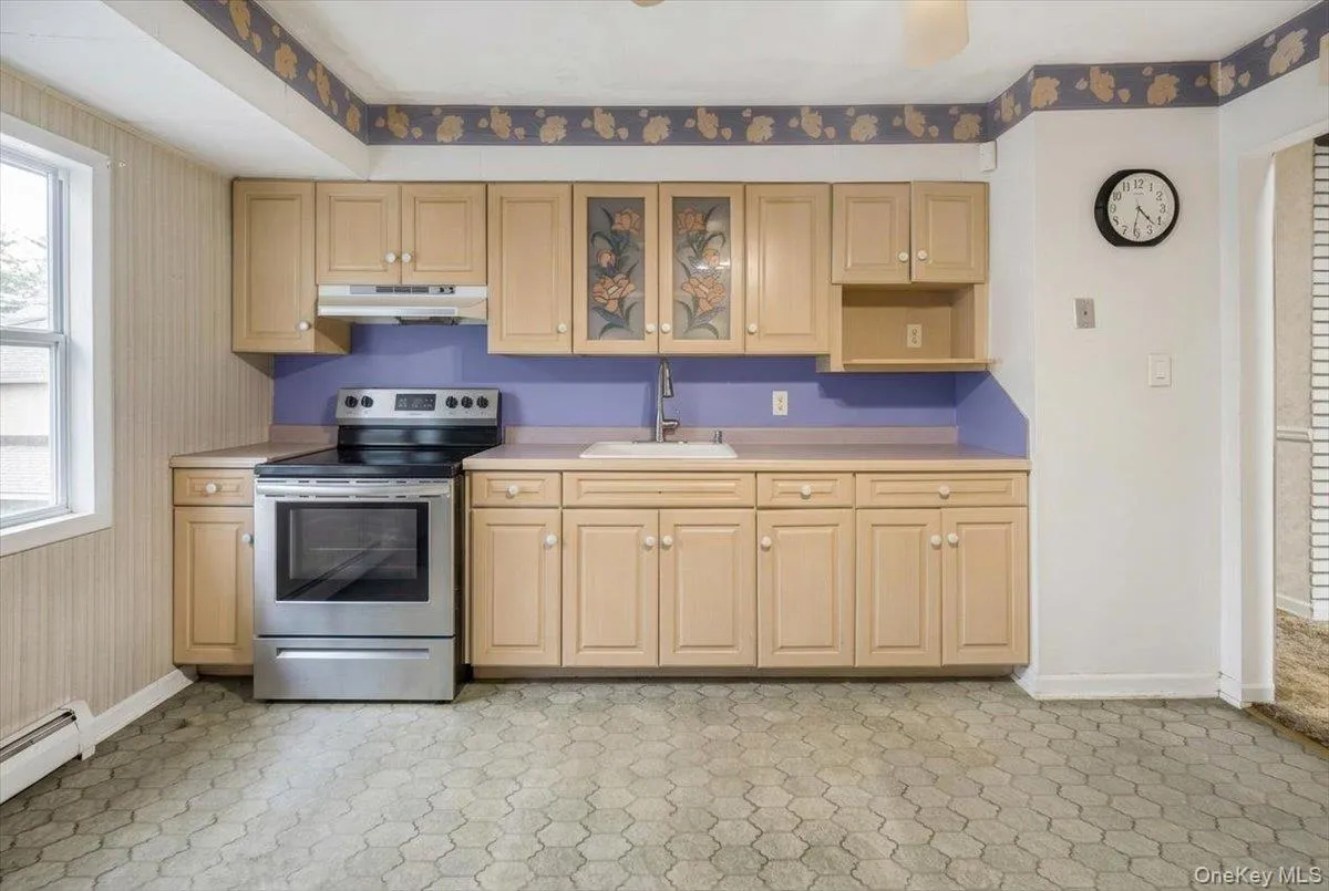 286 13th Street, Babylon, NY, 5 Bedrooms Bedrooms, 8 Rooms Rooms,2 BathroomsBathrooms,Residential,For Rent,13th,0,1026777 286 13th Street, Babylon, NY, 5 Bedrooms Bedrooms, 8 Rooms Rooms,2 BathroomsBathrooms,Residential,For Rent,13th,0,1026777