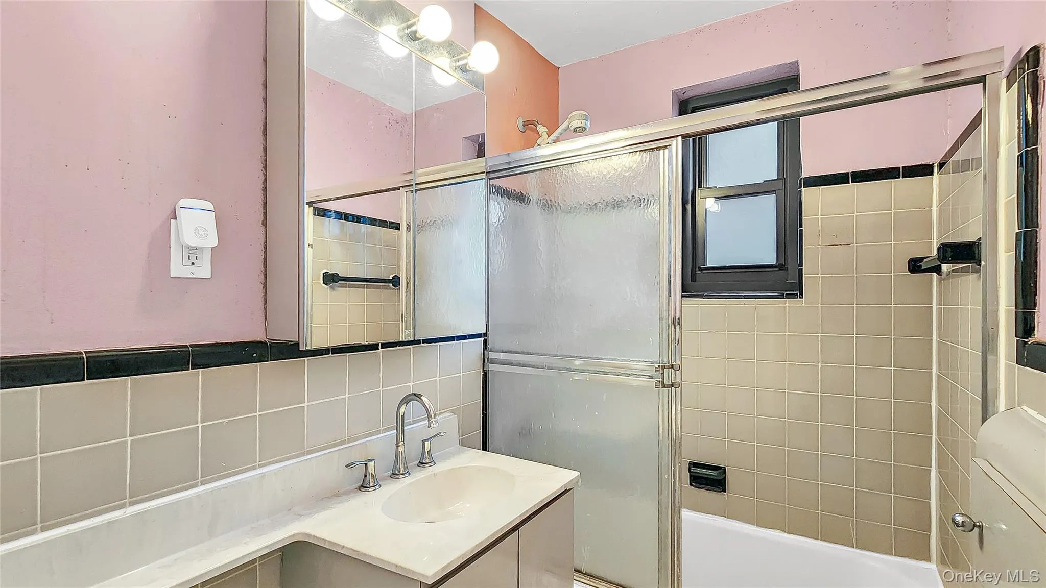 73-55 210th Street, New York, NY, 2 Bedrooms Bedrooms, 5 Rooms Rooms,1 BathroomBathrooms,Residential,For Rent,210th,0,1026779 73-55 210th Street, New York, NY, 2 Bedrooms Bedrooms, 5 Rooms Rooms,1 BathroomBathrooms,Residential,For Rent,210th,0,1026779