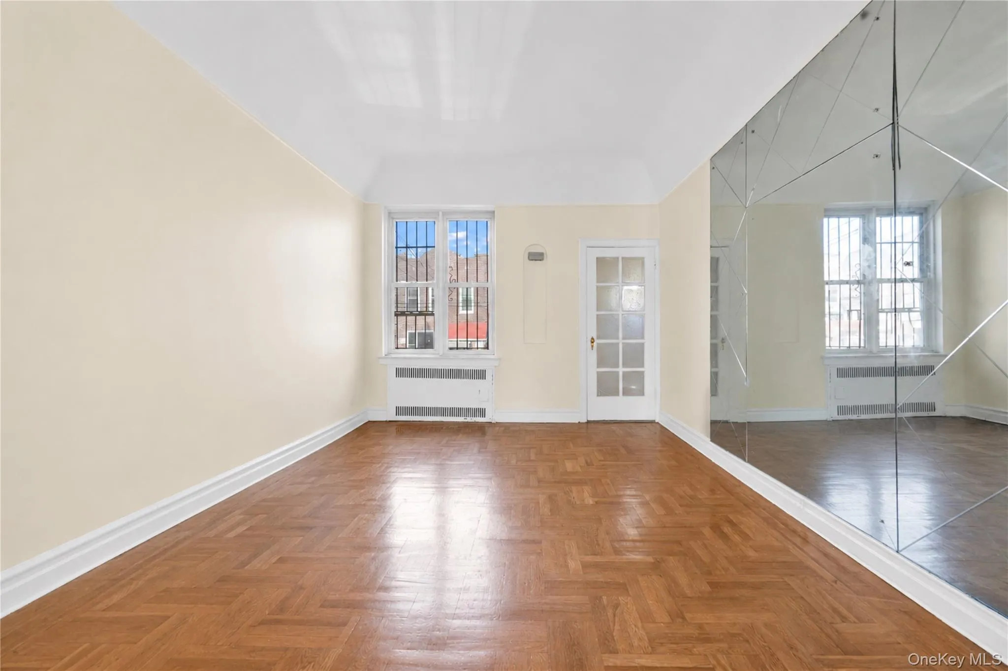 252 45th Street, New York, NY, 2 Bedrooms Bedrooms, 5 Rooms Rooms,1 BathroomBathrooms,Residential,For Rent,45th,0,1026780 252 45th Street, New York, NY, 2 Bedrooms Bedrooms, 5 Rooms Rooms,1 BathroomBathrooms,Residential,For Rent,45th,0,1026780
