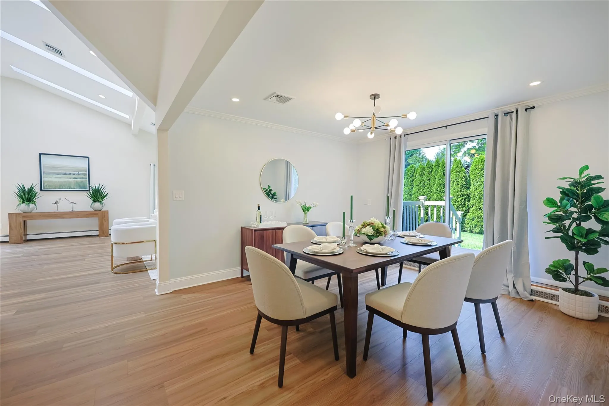 119 Harrow Lane, North Hempstead, NY, 4 Bedrooms Bedrooms, 7 Rooms Rooms,3 BathroomsBathrooms,Residential,For Rent,Harrow,0,1026782 119 Harrow Lane, North Hempstead, NY, 4 Bedrooms Bedrooms, 7 Rooms Rooms,3 BathroomsBathrooms,Residential,For Rent,Harrow,0,1026782
