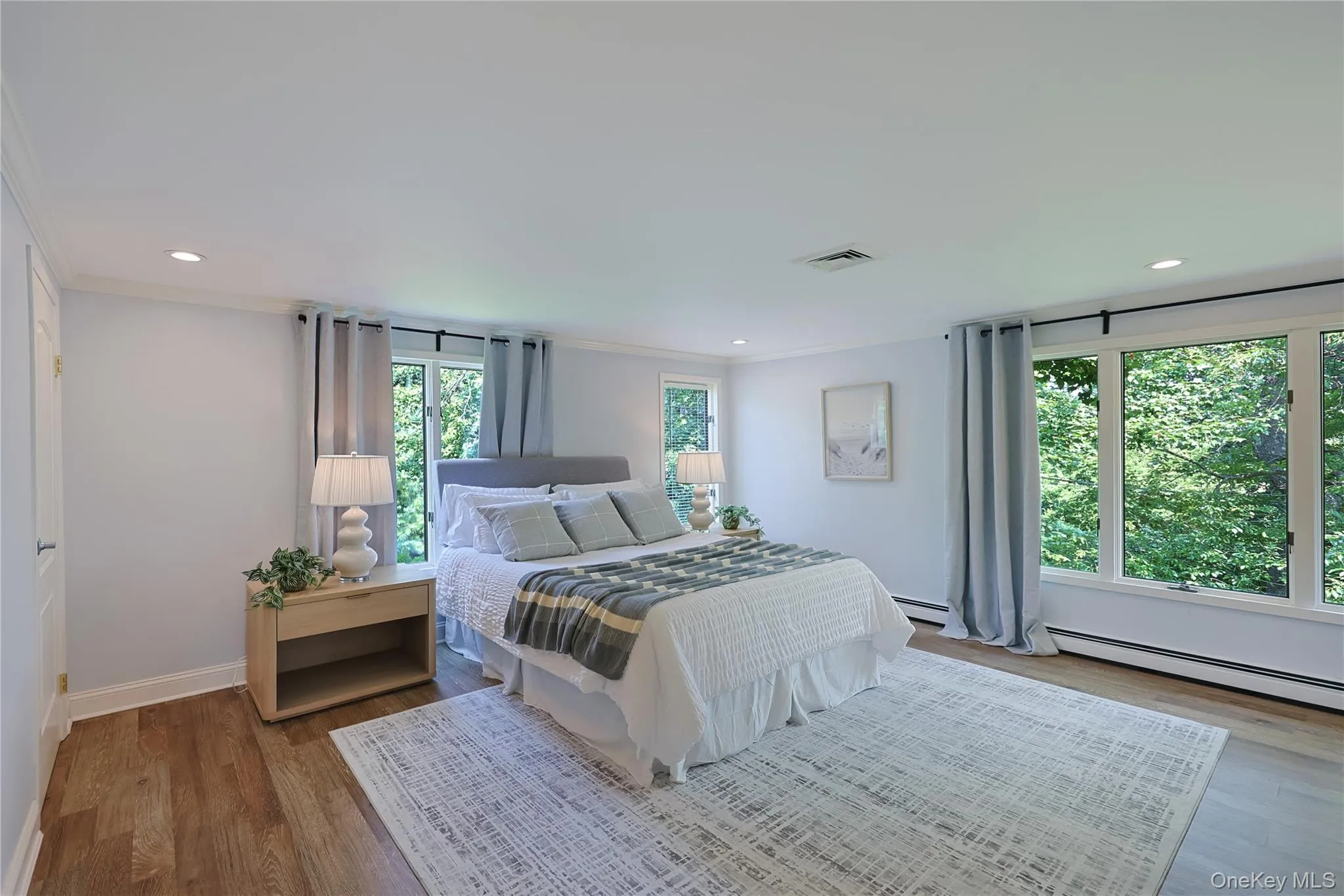 119 Harrow Lane, North Hempstead, NY, 4 Bedrooms Bedrooms, 7 Rooms Rooms,3 BathroomsBathrooms,Residential,For Rent,Harrow,0,1026782 119 Harrow Lane, North Hempstead, NY, 4 Bedrooms Bedrooms, 7 Rooms Rooms,3 BathroomsBathrooms,Residential,For Rent,Harrow,0,1026782
