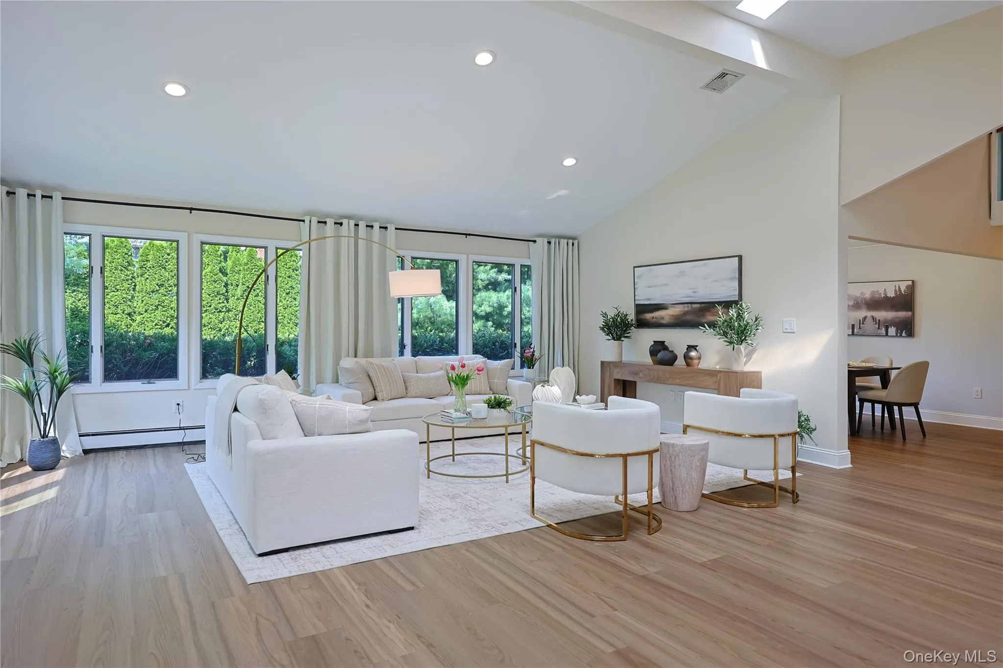 119 Harrow Lane, North Hempstead, NY, 4 Bedrooms Bedrooms, 7 Rooms Rooms,3 BathroomsBathrooms,Residential,For Rent,Harrow,0,1026782 119 Harrow Lane, North Hempstead, NY, 4 Bedrooms Bedrooms, 7 Rooms Rooms,3 BathroomsBathrooms,Residential,For Rent,Harrow,0,1026782