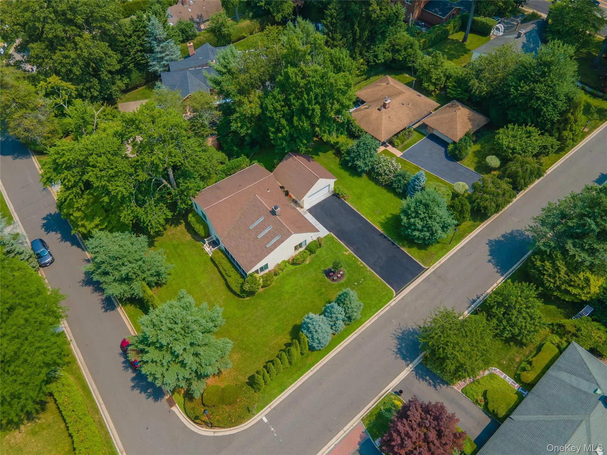 119 Harrow Lane, North Hempstead, NY, 4 Bedrooms Bedrooms, 7 Rooms Rooms,3 BathroomsBathrooms,Residential,For Rent,Harrow,0,1026782 119 Harrow Lane, North Hempstead, NY, 4 Bedrooms Bedrooms, 7 Rooms Rooms,3 BathroomsBathrooms,Residential,For Rent,Harrow,0,1026782