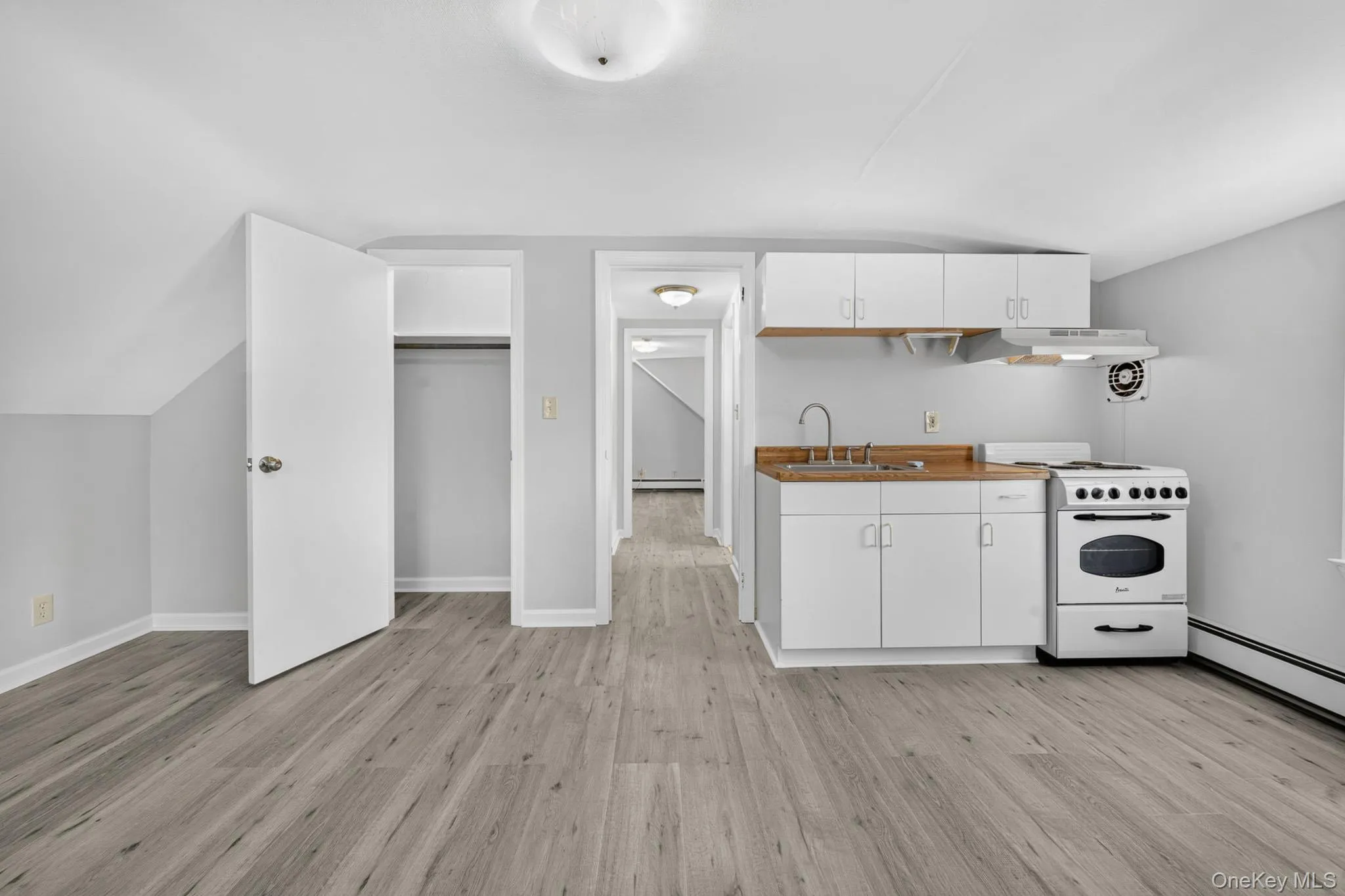 1547 Walt Whitman Road, Huntington, NY, 5 Bedrooms Bedrooms, 10 Rooms Rooms,2 BathroomsBathrooms,Residential,For Rent,Walt Whitman,0,1026785 1547 Walt Whitman Road, Huntington, NY, 5 Bedrooms Bedrooms, 10 Rooms Rooms,2 BathroomsBathrooms,Residential,For Rent,Walt Whitman,0,1026785