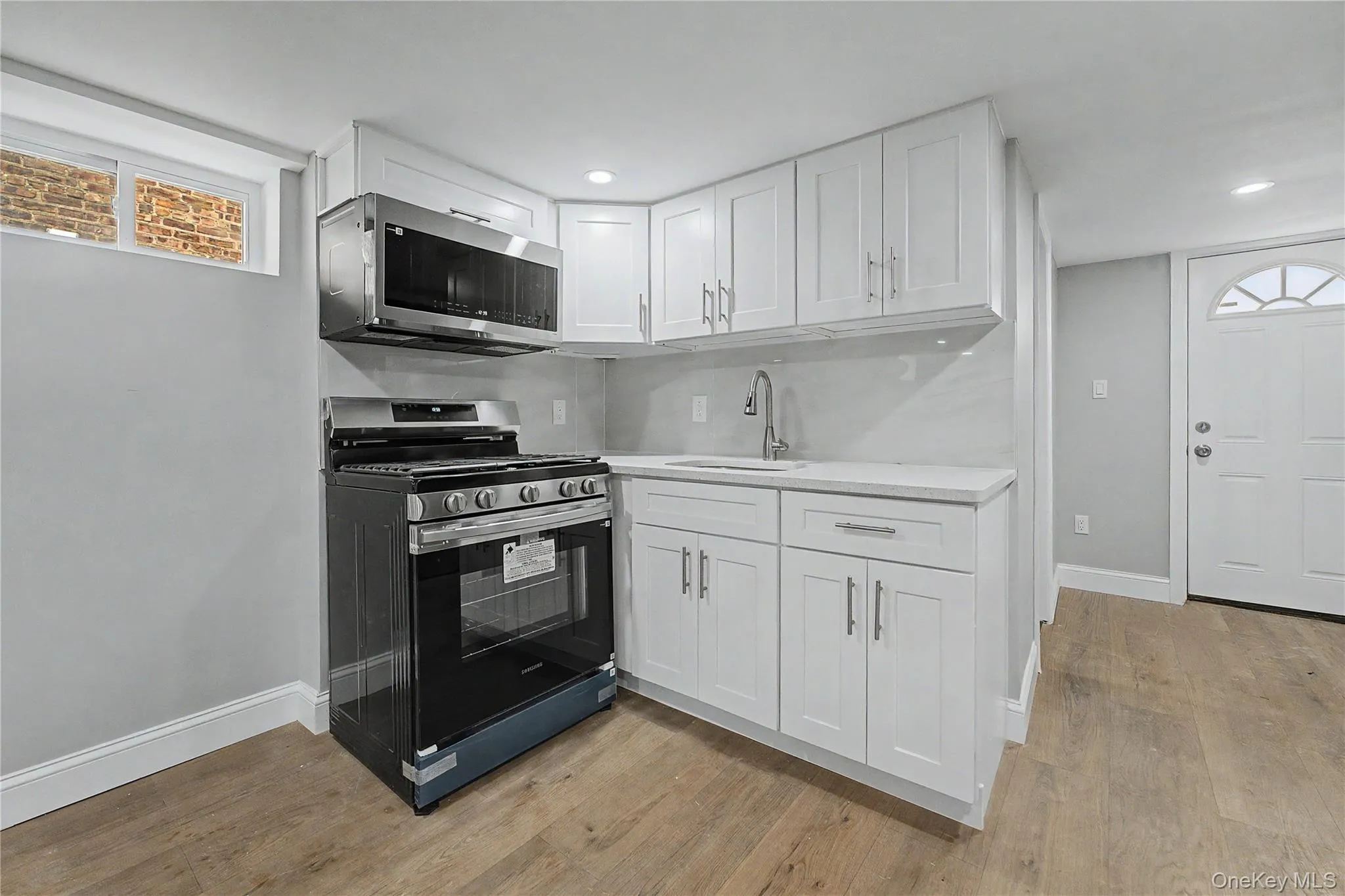 9431 239th Street, Hempstead, NY, 3 Bedrooms Bedrooms, 14 Rooms Rooms,3 BathroomsBathrooms,Residential,For Rent,239th,0,1026786 9431 239th Street, Hempstead, NY, 3 Bedrooms Bedrooms, 14 Rooms Rooms,3 BathroomsBathrooms,Residential,For Rent,239th,0,1026786