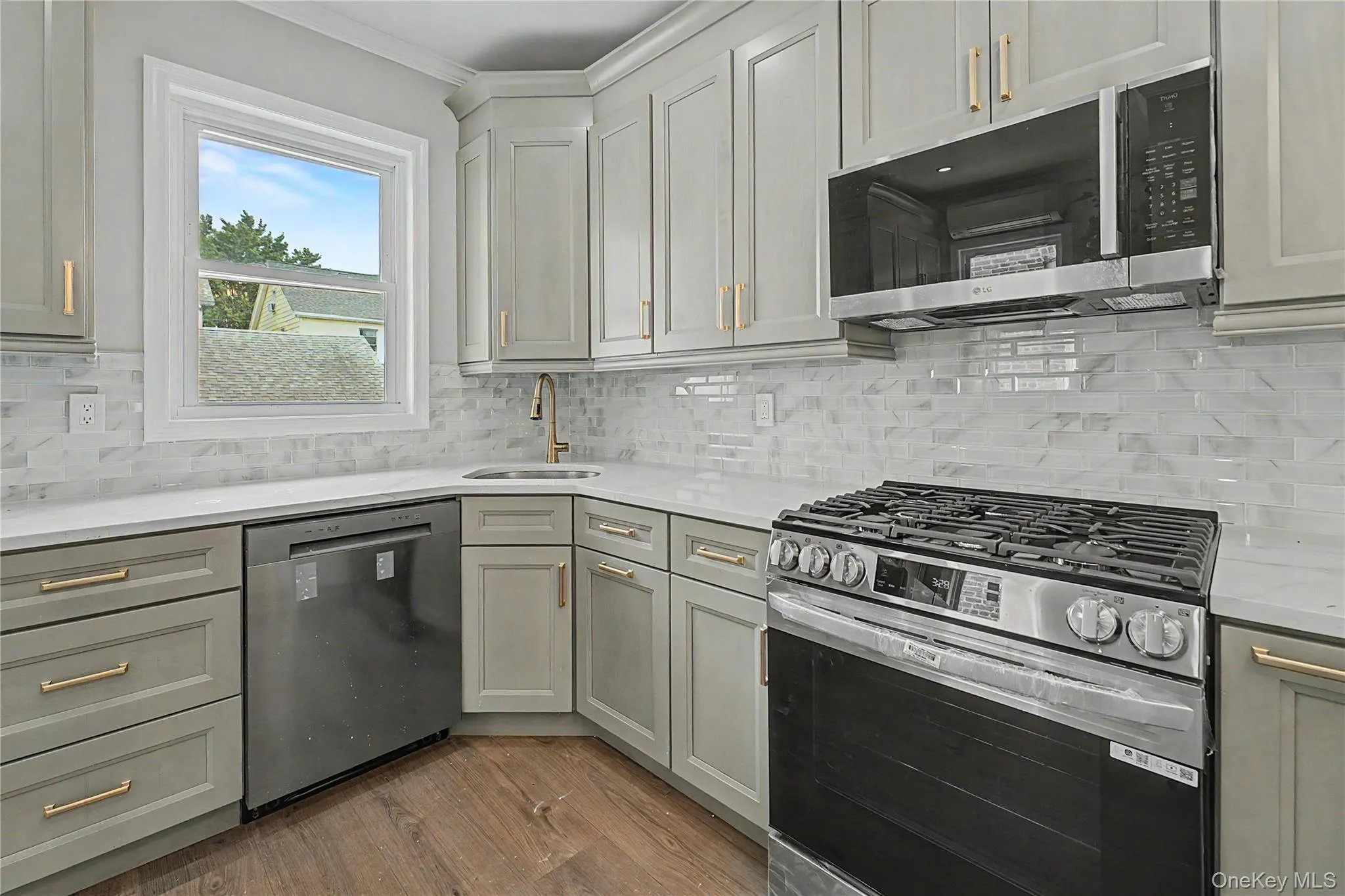 9431 239th Street, Hempstead, NY, 3 Bedrooms Bedrooms, 14 Rooms Rooms,3 BathroomsBathrooms,Residential,For Rent,239th,0,1026786 9431 239th Street, Hempstead, NY, 3 Bedrooms Bedrooms, 14 Rooms Rooms,3 BathroomsBathrooms,Residential,For Rent,239th,0,1026786
