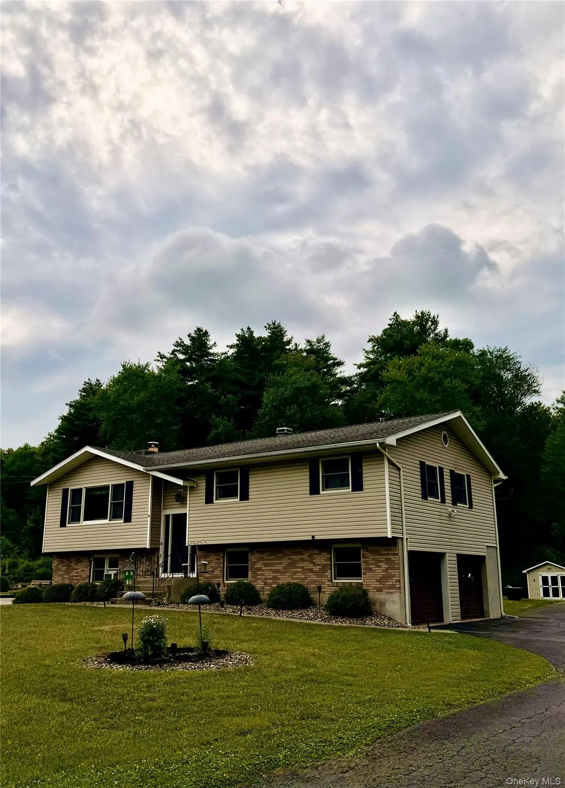 20 Lenart Place, East Fishkill, NY, 3 Bedrooms Bedrooms, 3 Rooms Rooms,2 BathroomsBathrooms,Residential,For Rent,Lenart,0,1026788 20 Lenart Place, East Fishkill, NY, 3 Bedrooms Bedrooms, 3 Rooms Rooms,2 BathroomsBathrooms,Residential,For Rent,Lenart,0,1026788