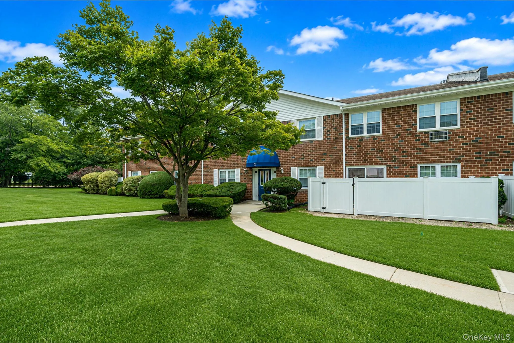 460 Old Town Road, Brookhaven, NY, 2 Bedrooms Bedrooms, 5 Rooms Rooms,1 BathroomBathrooms,Residential,For Rent,Old Town,0,1026789 460 Old Town Road, Brookhaven, NY, 2 Bedrooms Bedrooms, 5 Rooms Rooms,1 BathroomBathrooms,Residential,For Rent,Old Town,0,1026789