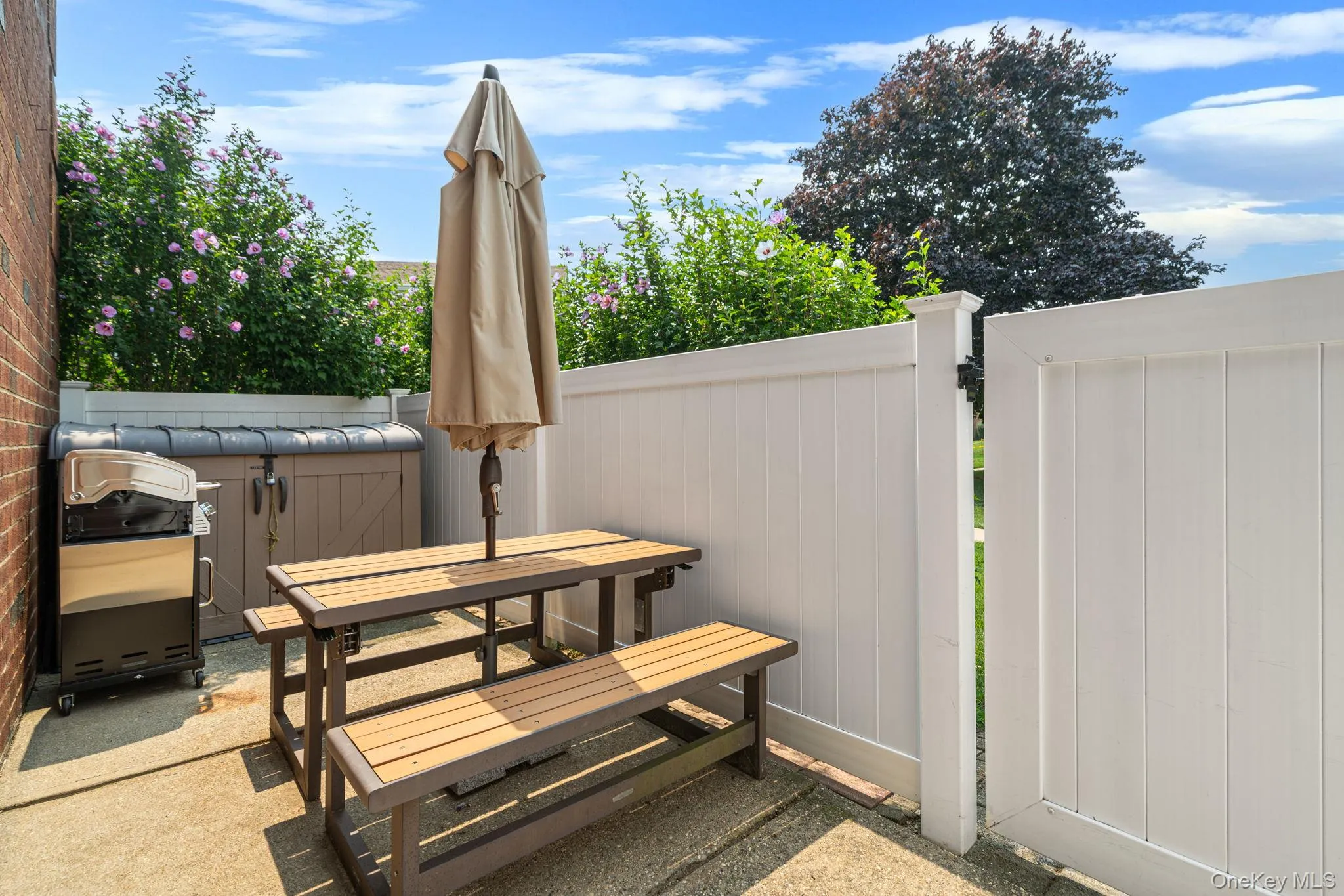 460 Old Town Road, Brookhaven, NY, 2 Bedrooms Bedrooms, 5 Rooms Rooms,1 BathroomBathrooms,Residential,For Rent,Old Town,0,1026789 460 Old Town Road, Brookhaven, NY, 2 Bedrooms Bedrooms, 5 Rooms Rooms,1 BathroomBathrooms,Residential,For Rent,Old Town,0,1026789