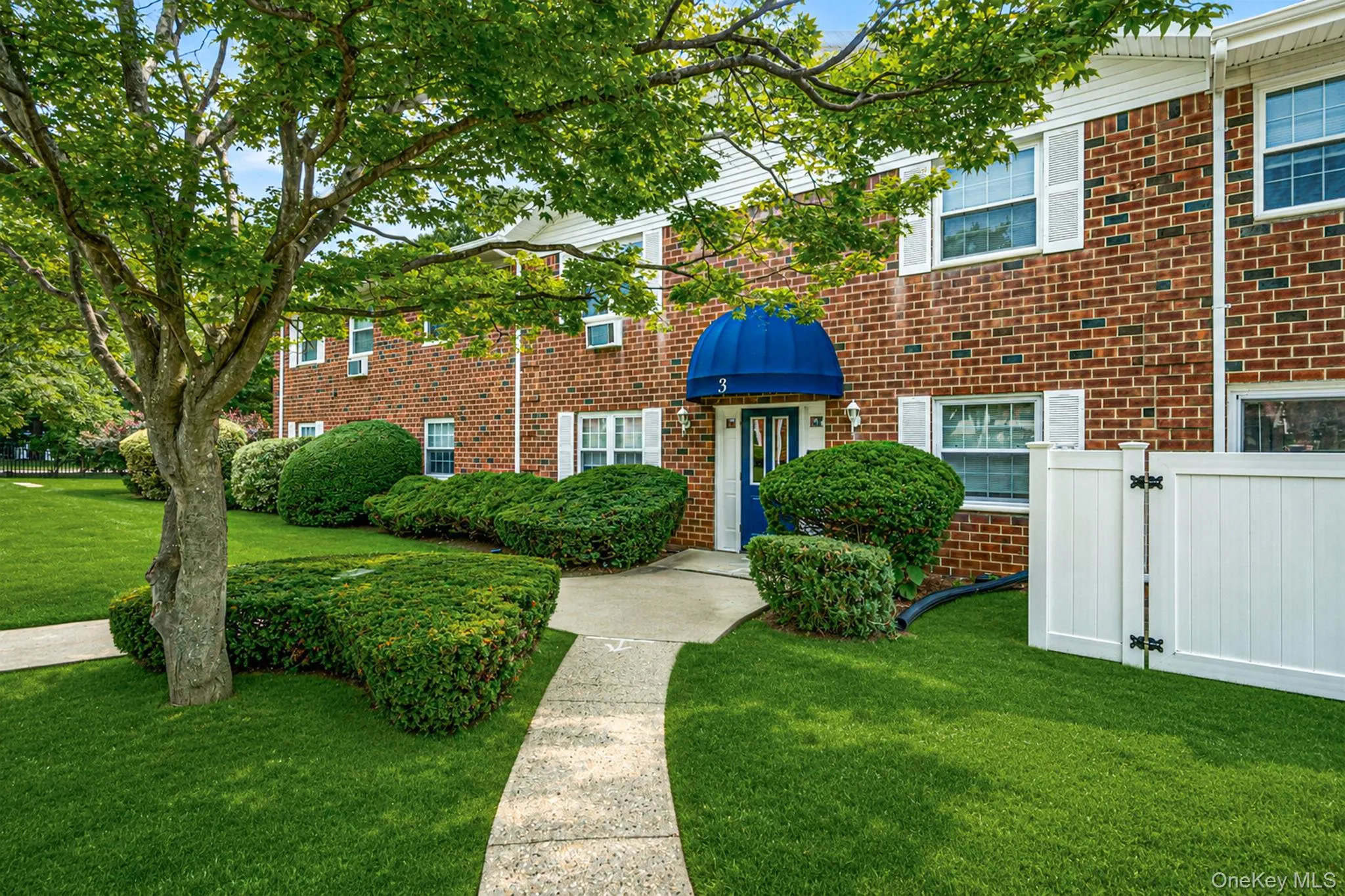 460 Old Town Road, Brookhaven, NY, 2 Bedrooms Bedrooms, 5 Rooms Rooms,1 BathroomBathrooms,Residential,For Rent,Old Town,0,1026789 460 Old Town Road, Brookhaven, NY, 2 Bedrooms Bedrooms, 5 Rooms Rooms,1 BathroomBathrooms,Residential,For Rent,Old Town,0,1026789