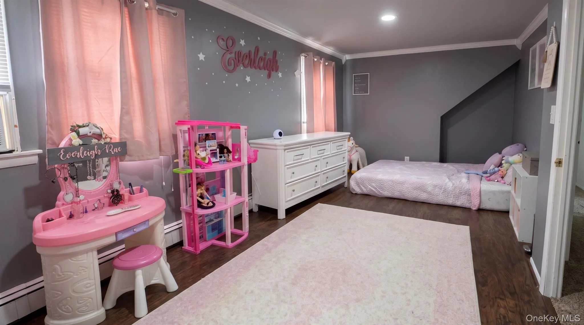 520 Riverside Avenue, Oyster Bay, NY, 3 Bedrooms Bedrooms, 7 Rooms Rooms,2 BathroomsBathrooms,Residential,For Rent,Riverside,0,1026794 520 Riverside Avenue, Oyster Bay, NY, 3 Bedrooms Bedrooms, 7 Rooms Rooms,2 BathroomsBathrooms,Residential,For Rent,Riverside,0,1026794