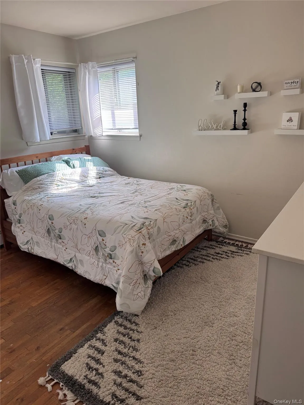 73 Cherokee Avenue, Islip, NY, 4 Bedrooms Bedrooms, 8 Rooms Rooms,2 BathroomsBathrooms,Residential,For Rent,Cherokee,0,1026795 73 Cherokee Avenue, Islip, NY, 4 Bedrooms Bedrooms, 8 Rooms Rooms,2 BathroomsBathrooms,Residential,For Rent,Cherokee,0,1026795