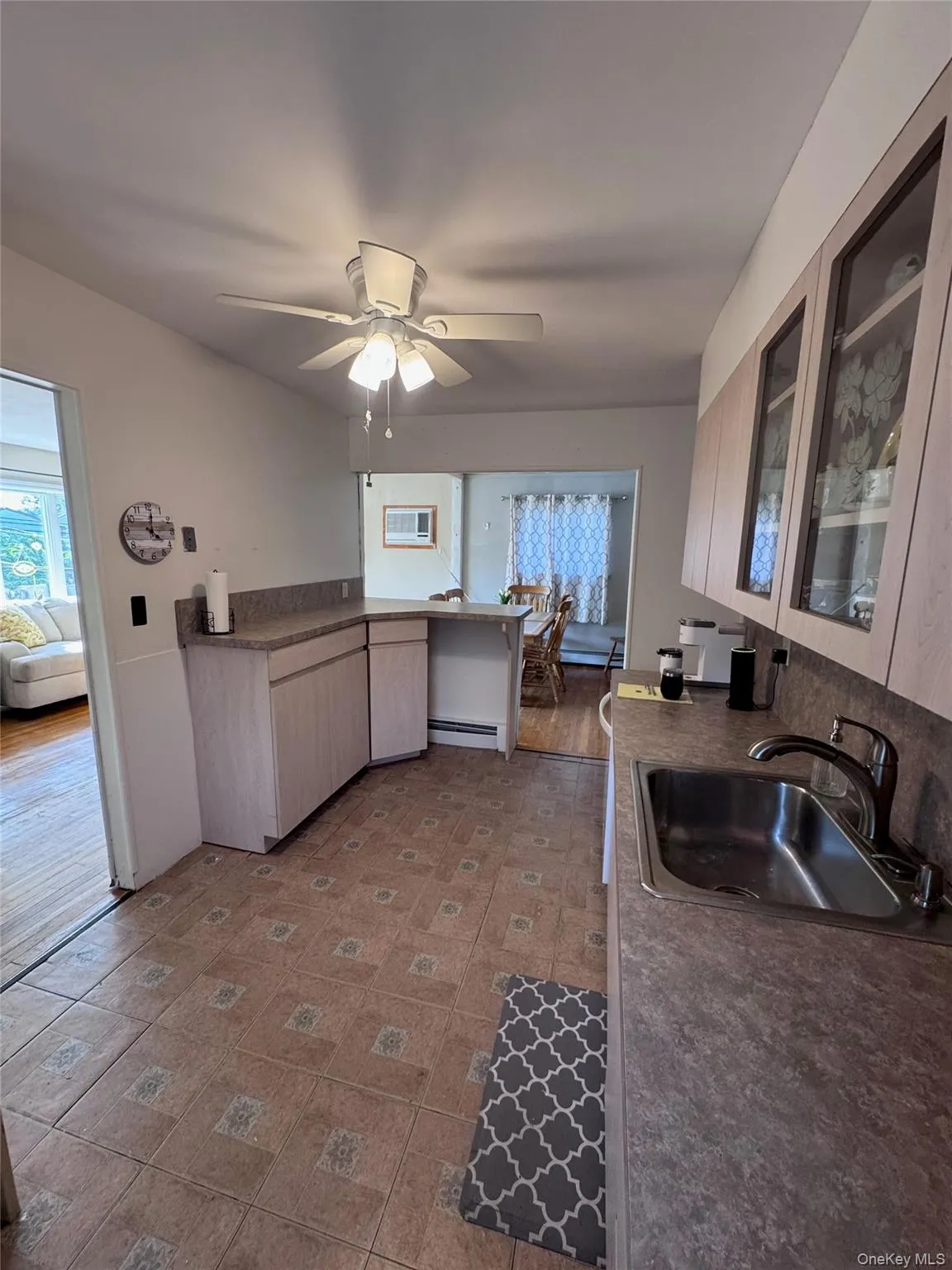 73 Cherokee Avenue, Islip, NY, 4 Bedrooms Bedrooms, 8 Rooms Rooms,2 BathroomsBathrooms,Residential,For Rent,Cherokee,0,1026795 73 Cherokee Avenue, Islip, NY, 4 Bedrooms Bedrooms, 8 Rooms Rooms,2 BathroomsBathrooms,Residential,For Rent,Cherokee,0,1026795