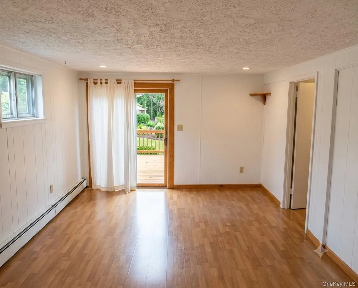 73 Cherokee Avenue, Islip, NY, 4 Bedrooms Bedrooms, 8 Rooms Rooms,2 BathroomsBathrooms,Residential,For Rent,Cherokee,0,1026795 73 Cherokee Avenue, Islip, NY, 4 Bedrooms Bedrooms, 8 Rooms Rooms,2 BathroomsBathrooms,Residential,For Rent,Cherokee,0,1026795