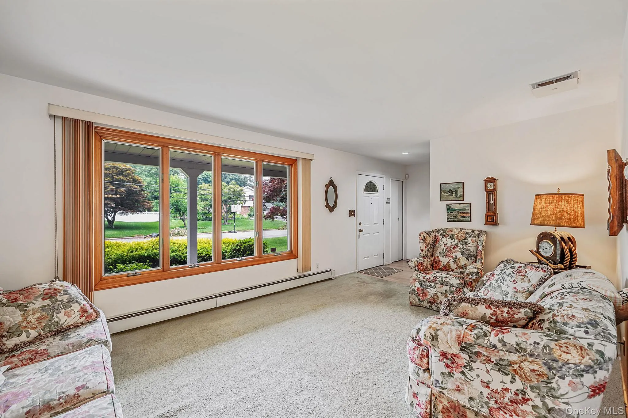 15 Buhl Lane, Huntington, NY, 4 Bedrooms Bedrooms, 9 Rooms Rooms,1 BathroomBathrooms,Residential,For Rent,Buhl,0,1026798 15 Buhl Lane, Huntington, NY, 4 Bedrooms Bedrooms, 9 Rooms Rooms,1 BathroomBathrooms,Residential,For Rent,Buhl,0,1026798