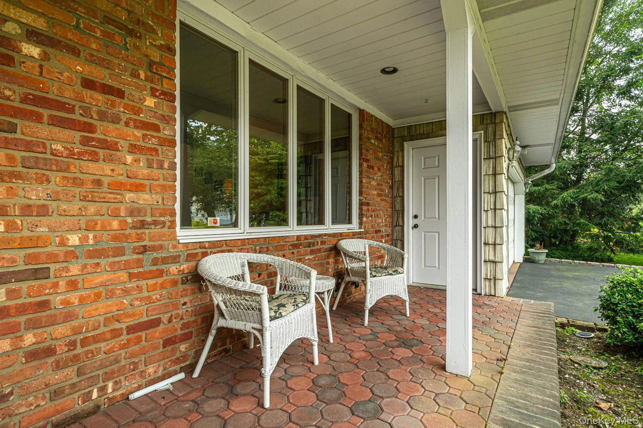 15 Buhl Lane, Huntington, NY, 4 Bedrooms Bedrooms, 9 Rooms Rooms,1 BathroomBathrooms,Residential,For Rent,Buhl,0,1026798 15 Buhl Lane, Huntington, NY, 4 Bedrooms Bedrooms, 9 Rooms Rooms,1 BathroomBathrooms,Residential,For Rent,Buhl,0,1026798