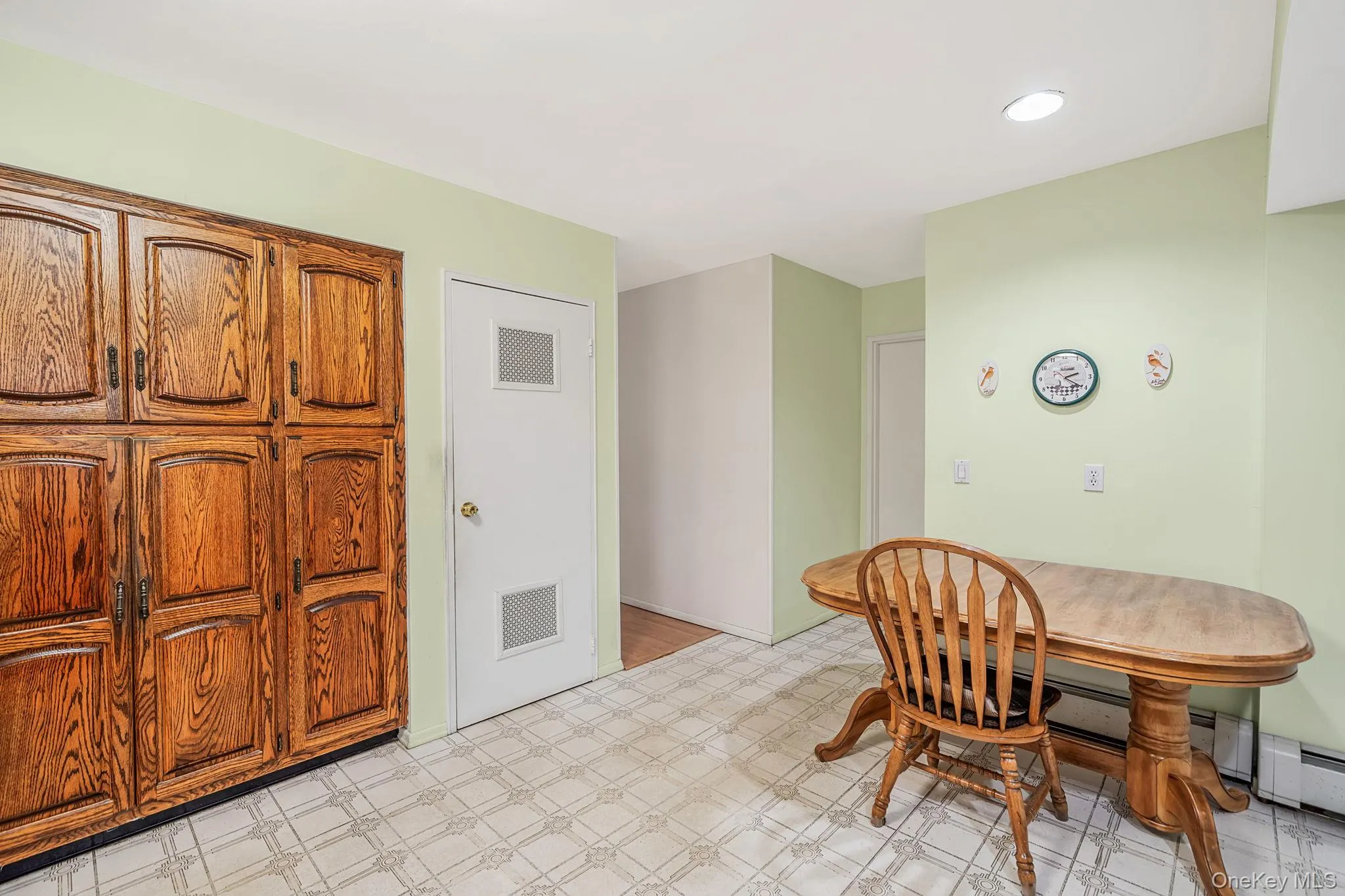 15 Buhl Lane, Huntington, NY, 4 Bedrooms Bedrooms, 9 Rooms Rooms,1 BathroomBathrooms,Residential,For Rent,Buhl,0,1026798 15 Buhl Lane, Huntington, NY, 4 Bedrooms Bedrooms, 9 Rooms Rooms,1 BathroomBathrooms,Residential,For Rent,Buhl,0,1026798