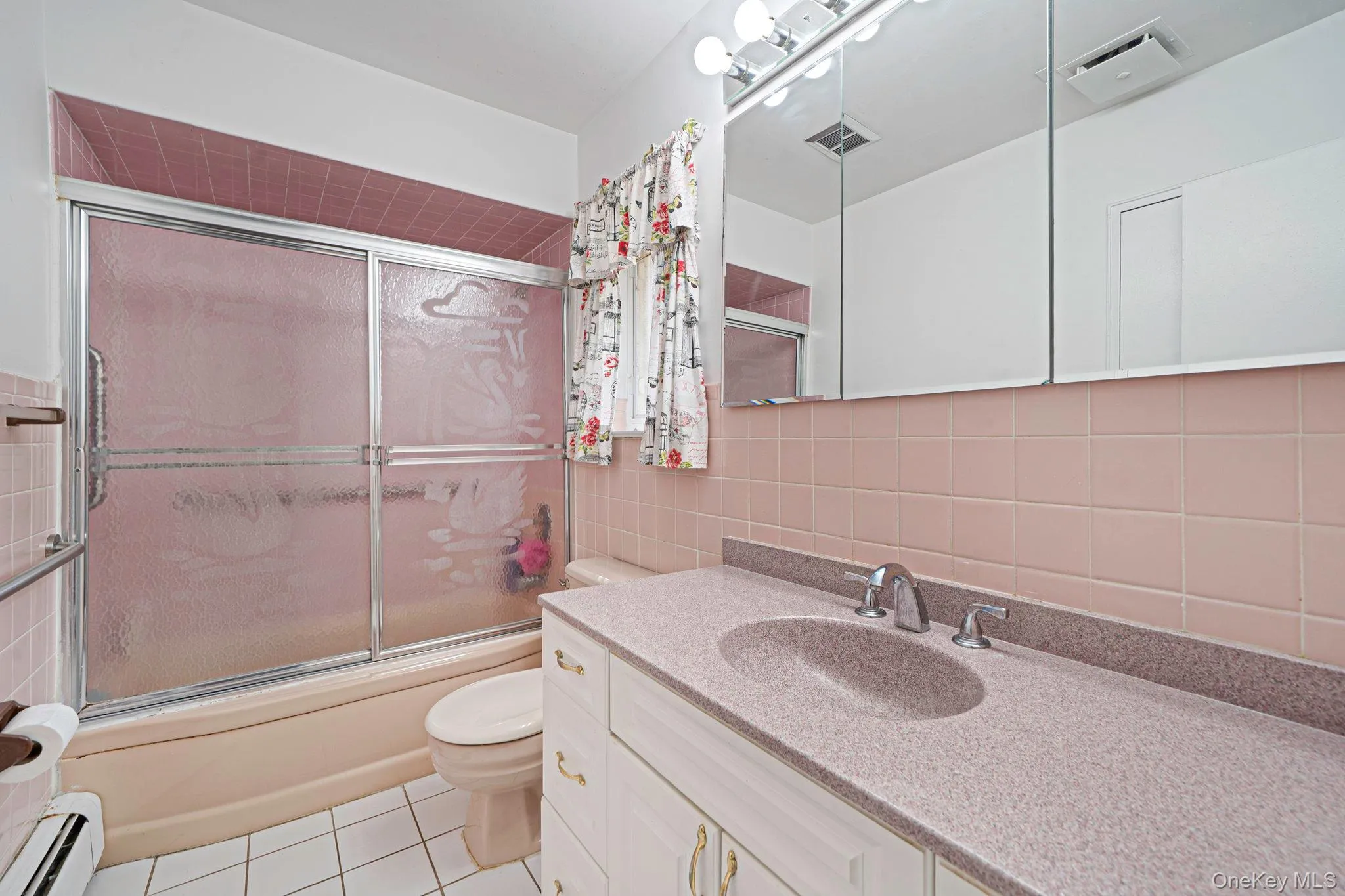 15 Buhl Lane, Huntington, NY, 4 Bedrooms Bedrooms, 9 Rooms Rooms,1 BathroomBathrooms,Residential,For Rent,Buhl,0,1026798 15 Buhl Lane, Huntington, NY, 4 Bedrooms Bedrooms, 9 Rooms Rooms,1 BathroomBathrooms,Residential,For Rent,Buhl,0,1026798
