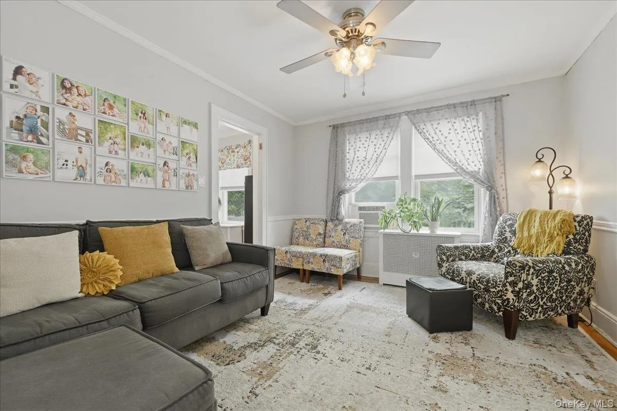 48 Poplar Street, Hempstead, NY, 4 Bedrooms Bedrooms, 8 Rooms Rooms,2 BathroomsBathrooms,Residential,For Rent,Poplar,0,1026802 48 Poplar Street, Hempstead, NY, 4 Bedrooms Bedrooms, 8 Rooms Rooms,2 BathroomsBathrooms,Residential,For Rent,Poplar,0,1026802