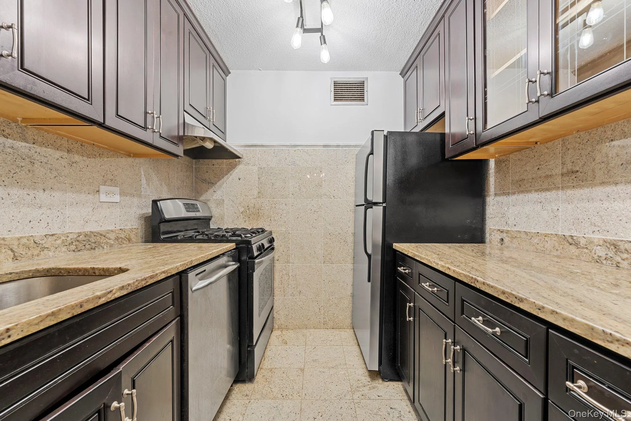 4140 Union Street, New York, NY, 2 Bedrooms Bedrooms, 7 Rooms Rooms,2 BathroomsBathrooms,Residential,For Rent,Union,0,1026805 4140 Union Street, New York, NY, 2 Bedrooms Bedrooms, 7 Rooms Rooms,2 BathroomsBathrooms,Residential,For Rent,Union,0,1026805