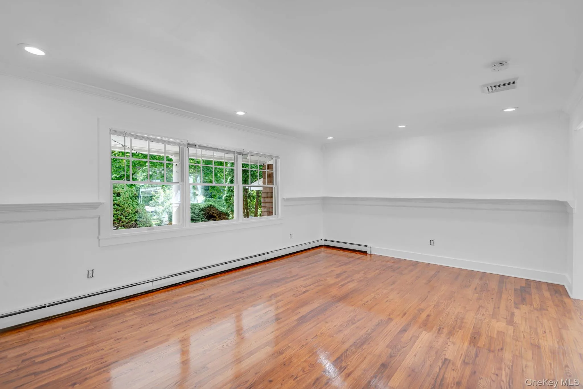 20 Dolphin Way, Riverhead, NY, 3 Bedrooms Bedrooms, 8 Rooms Rooms,2 BathroomsBathrooms,Residential,For Rent,Dolphin,0,1026812 20 Dolphin Way, Riverhead, NY, 3 Bedrooms Bedrooms, 8 Rooms Rooms,2 BathroomsBathrooms,Residential,For Rent,Dolphin,0,1026812