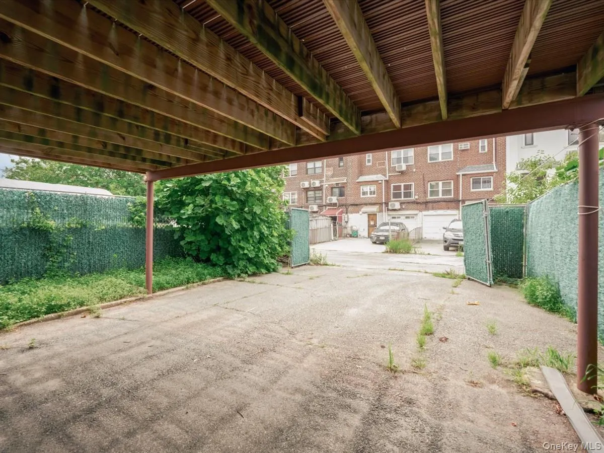 15314 76th Road, New York, NY, 3 Bedrooms Bedrooms, 6 Rooms Rooms,1 BathroomBathrooms,Residential,For Rent,76th,0,1026817 15314 76th Road, New York, NY, 3 Bedrooms Bedrooms, 6 Rooms Rooms,1 BathroomBathrooms,Residential,For Rent,76th,0,1026817