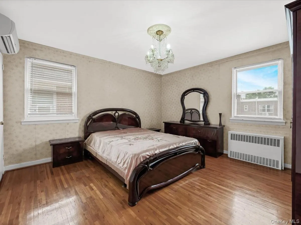 15314 76th Road, New York, NY, 3 Bedrooms Bedrooms, 6 Rooms Rooms,1 BathroomBathrooms,Residential,For Rent,76th,0,1026817 15314 76th Road, New York, NY, 3 Bedrooms Bedrooms, 6 Rooms Rooms,1 BathroomBathrooms,Residential,For Rent,76th,0,1026817