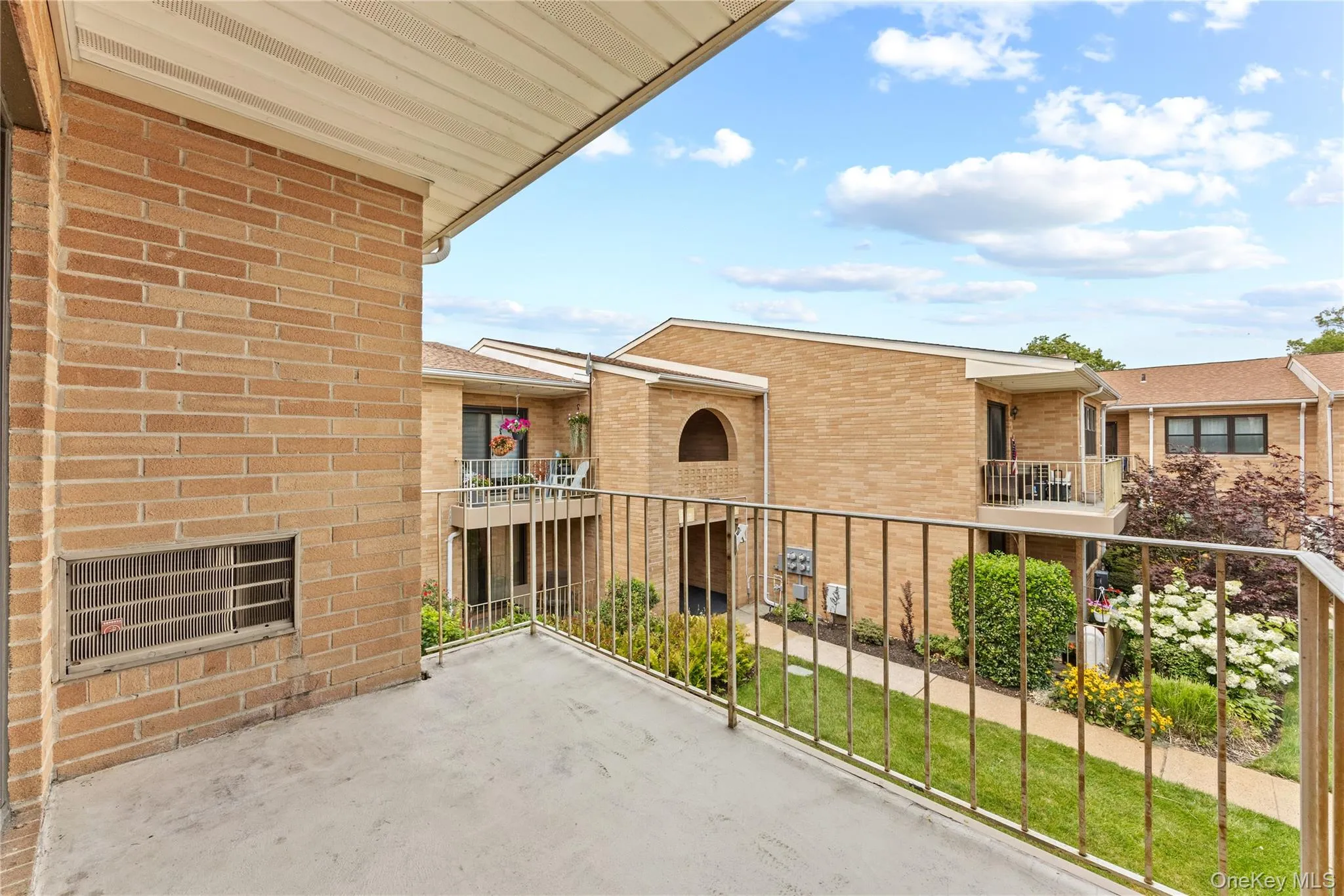 212 Westend Avenue, Hempstead, NY, 1 Bedroom Bedrooms, 3 Rooms Rooms,1 BathroomBathrooms,Residential,For Rent,Westend,0,1026818 212 Westend Avenue, Hempstead, NY, 1 Bedroom Bedrooms, 3 Rooms Rooms,1 BathroomBathrooms,Residential,For Rent,Westend,0,1026818