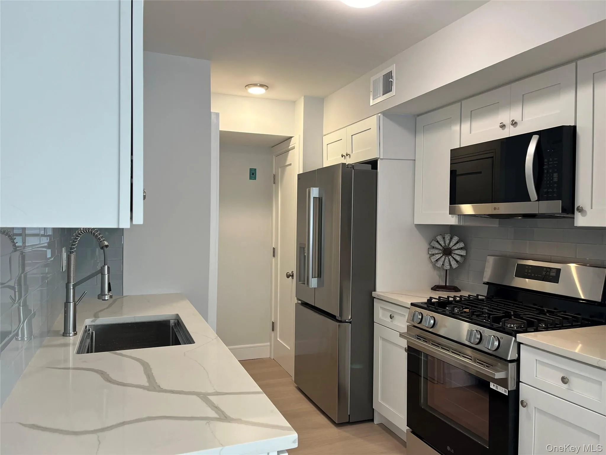 92 Storm Drive, Brookhaven, NY, 2 Bedrooms Bedrooms, 5 Rooms Rooms,1 BathroomBathrooms,Residential,For Rent,Storm,0,1026820 92 Storm Drive, Brookhaven, NY, 2 Bedrooms Bedrooms, 5 Rooms Rooms,1 BathroomBathrooms,Residential,For Rent,Storm,0,1026820