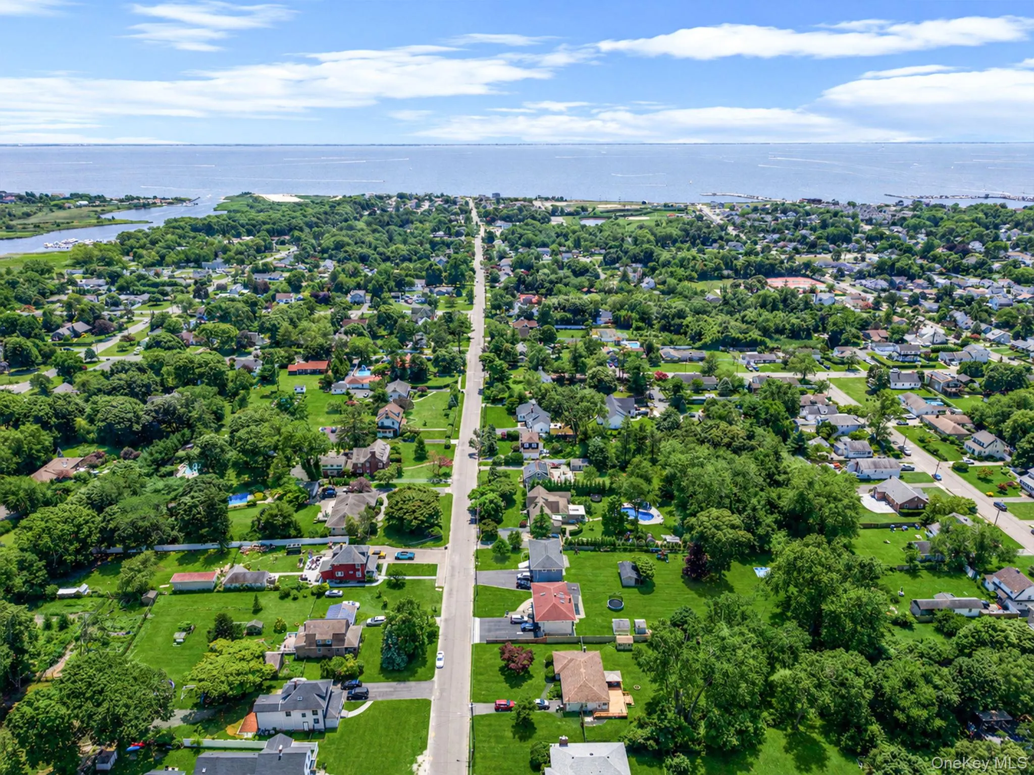 190 Bay Avenue, Brookhaven, NY, 3 Bedrooms Bedrooms, 6 Rooms Rooms,1 BathroomBathrooms,Residential,For Rent,Bay,0,1026822 190 Bay Avenue, Brookhaven, NY, 3 Bedrooms Bedrooms, 6 Rooms Rooms,1 BathroomBathrooms,Residential,For Rent,Bay,0,1026822
