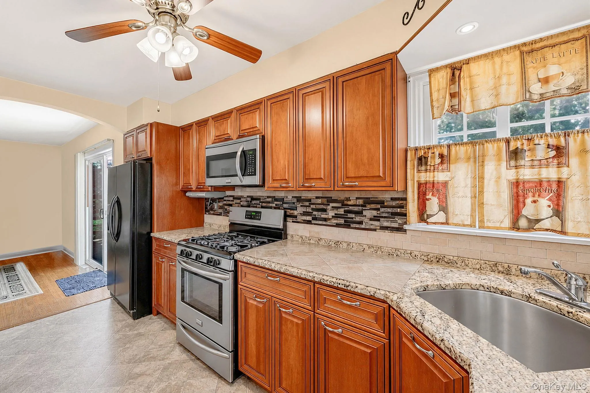 190 Bay Avenue, Brookhaven, NY, 3 Bedrooms Bedrooms, 6 Rooms Rooms,1 BathroomBathrooms,Residential,For Rent,Bay,0,1026822 190 Bay Avenue, Brookhaven, NY, 3 Bedrooms Bedrooms, 6 Rooms Rooms,1 BathroomBathrooms,Residential,For Rent,Bay,0,1026822