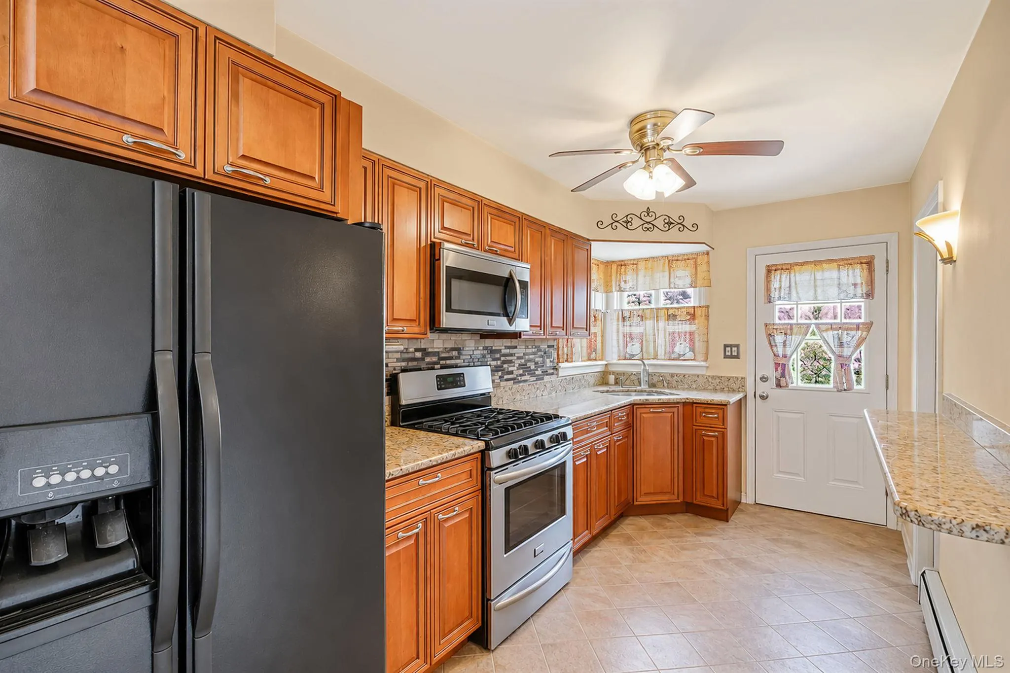 190 Bay Avenue, Brookhaven, NY, 3 Bedrooms Bedrooms, 6 Rooms Rooms,1 BathroomBathrooms,Residential,For Rent,Bay,0,1026822 190 Bay Avenue, Brookhaven, NY, 3 Bedrooms Bedrooms, 6 Rooms Rooms,1 BathroomBathrooms,Residential,For Rent,Bay,0,1026822