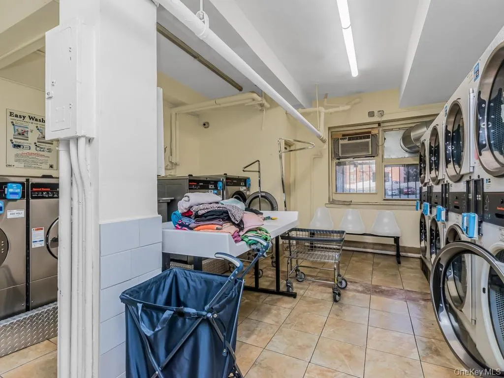 480 Riverdale Avenue, Yonkers, NY, 2 Bedrooms Bedrooms, 5 Rooms Rooms,1 BathroomBathrooms,Residential,For Rent,Riverdale,0,1026825 480 Riverdale Avenue, Yonkers, NY, 2 Bedrooms Bedrooms, 5 Rooms Rooms,1 BathroomBathrooms,Residential,For Rent,Riverdale,0,1026825