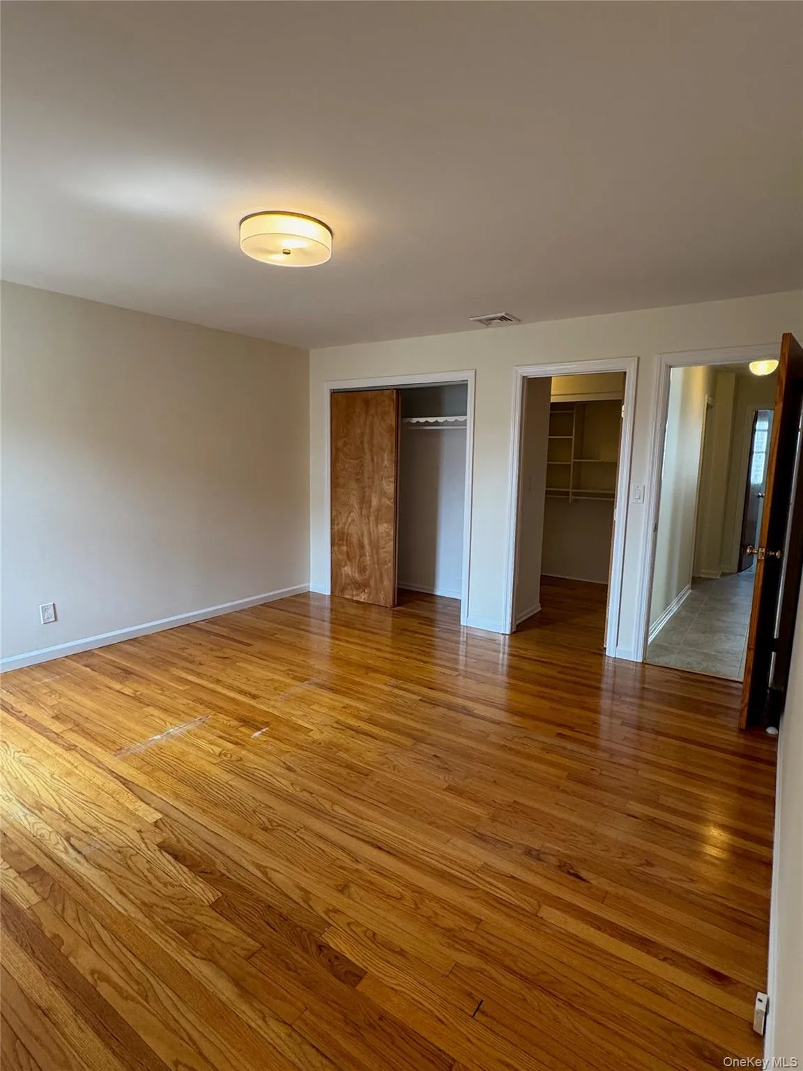 11 Linden Court, Oyster Bay, NY, 2 Bedrooms Bedrooms, 6 Rooms Rooms,1 BathroomBathrooms,Residential Lease,For Rent,Linden,0,1026826 11 Linden Court, Oyster Bay, NY, 2 Bedrooms Bedrooms, 6 Rooms Rooms,1 BathroomBathrooms,Residential Lease,For Rent,Linden,0,1026826