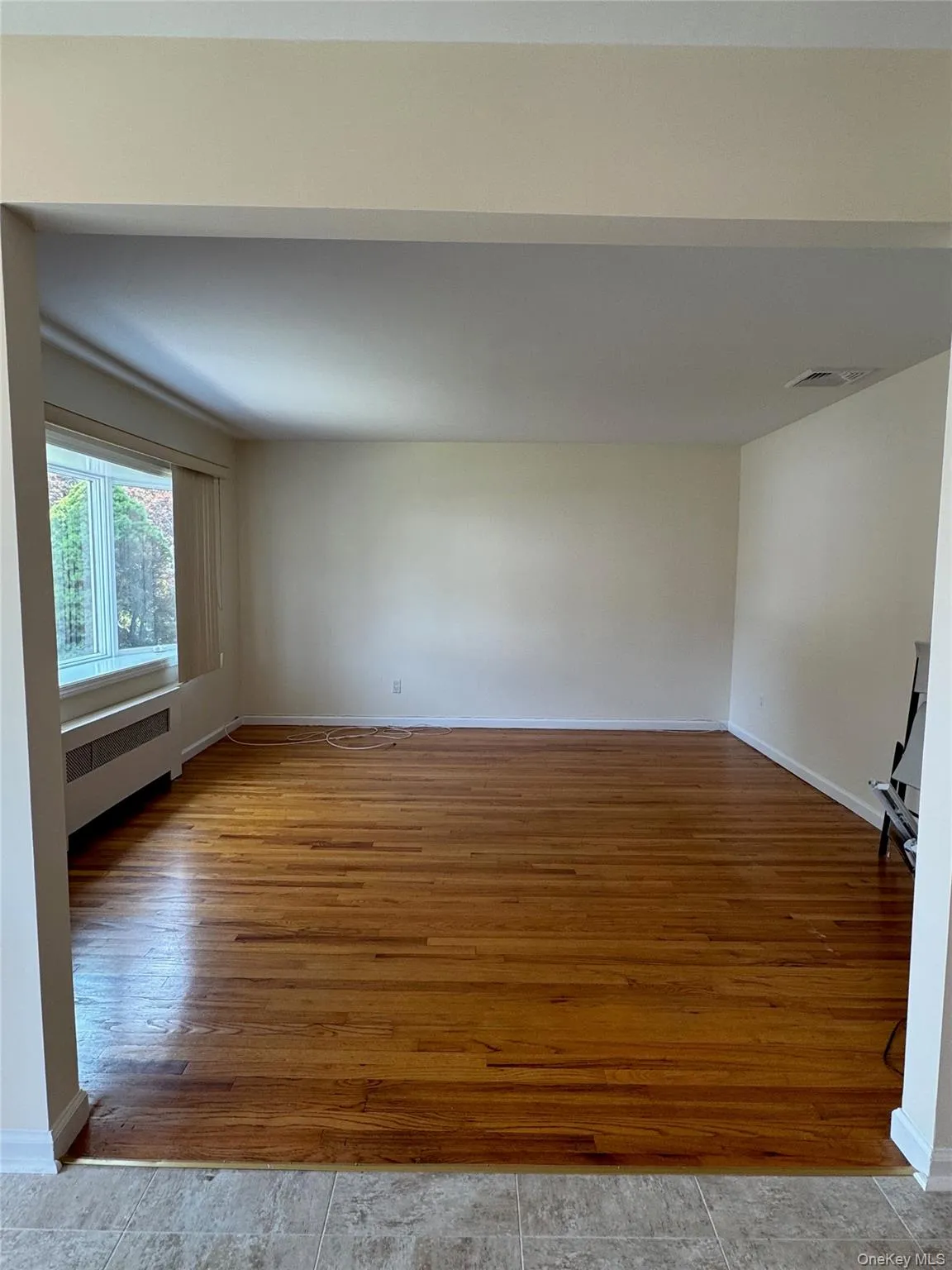 11 Linden Court, Oyster Bay, NY, 2 Bedrooms Bedrooms, 6 Rooms Rooms,1 BathroomBathrooms,Residential Lease,For Rent,Linden,0,1026826 11 Linden Court, Oyster Bay, NY, 2 Bedrooms Bedrooms, 6 Rooms Rooms,1 BathroomBathrooms,Residential Lease,For Rent,Linden,0,1026826