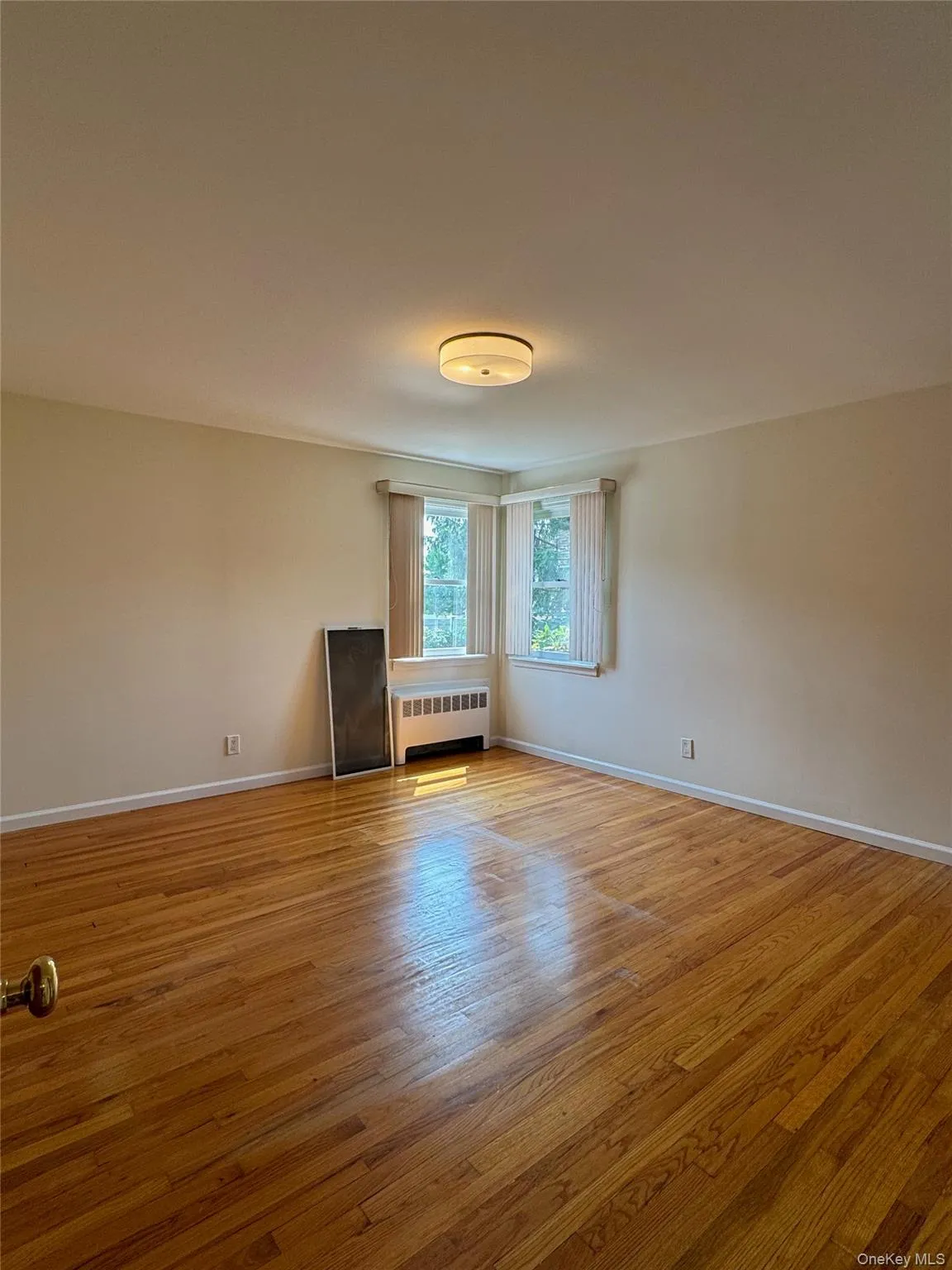 11 Linden Court, Oyster Bay, NY, 2 Bedrooms Bedrooms, 6 Rooms Rooms,1 BathroomBathrooms,Residential Lease,For Rent,Linden,0,1026826 11 Linden Court, Oyster Bay, NY, 2 Bedrooms Bedrooms, 6 Rooms Rooms,1 BathroomBathrooms,Residential Lease,For Rent,Linden,0,1026826