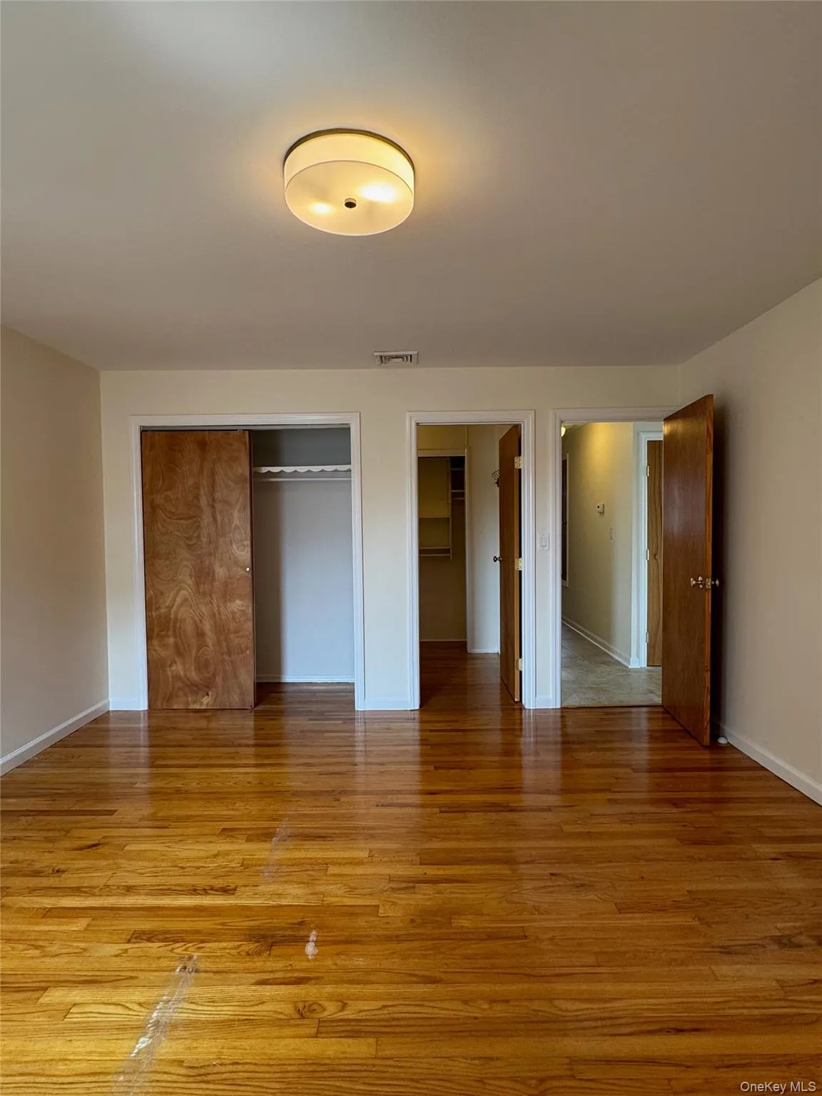 11 Linden Court, Oyster Bay, NY, 2 Bedrooms Bedrooms, 6 Rooms Rooms,1 BathroomBathrooms,Residential Lease,For Rent,Linden,0,1026826 11 Linden Court, Oyster Bay, NY, 2 Bedrooms Bedrooms, 6 Rooms Rooms,1 BathroomBathrooms,Residential Lease,For Rent,Linden,0,1026826